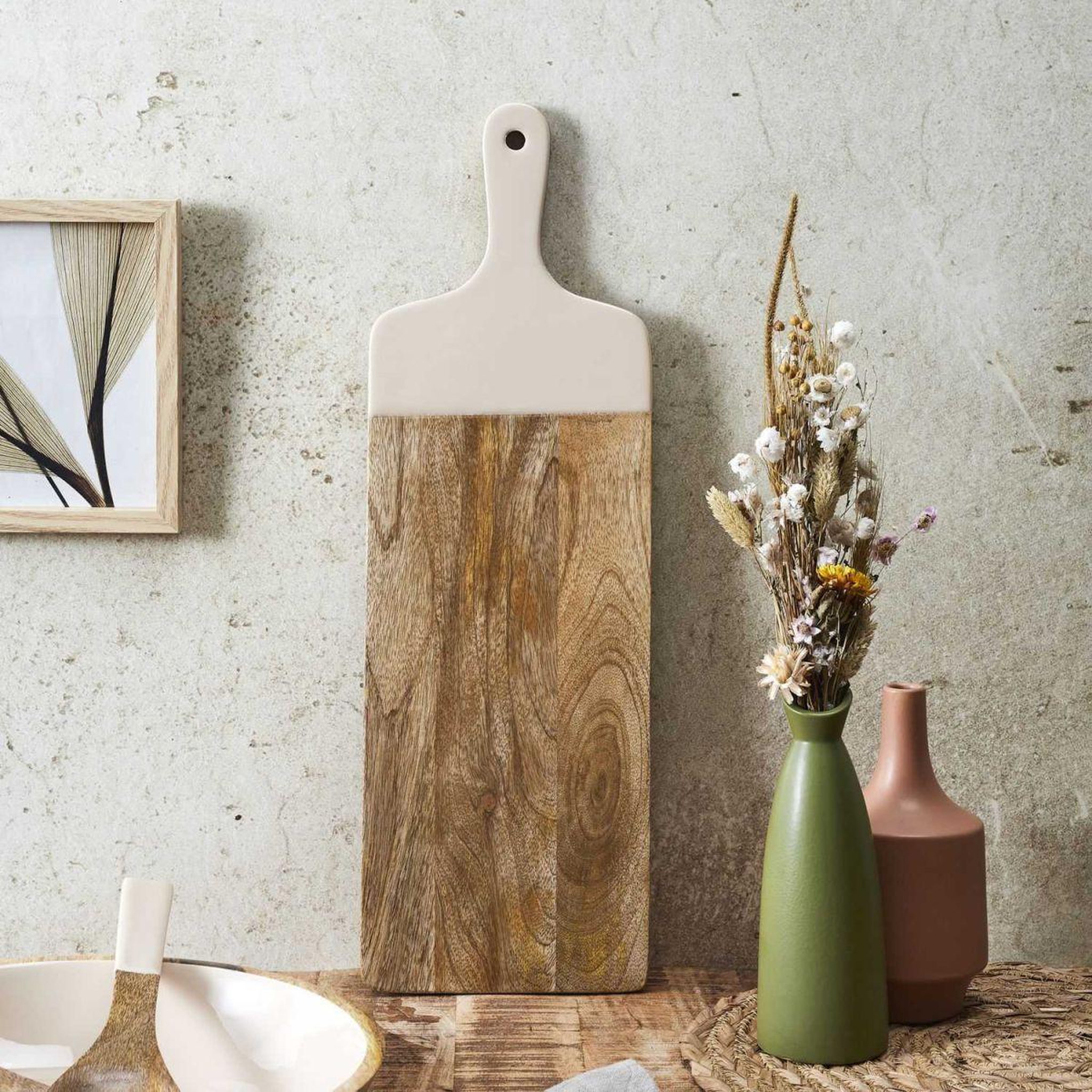 Voir la diapositive 4 : The Home Deco Factory Planche de présentation uni en bois  dune  58cm beige