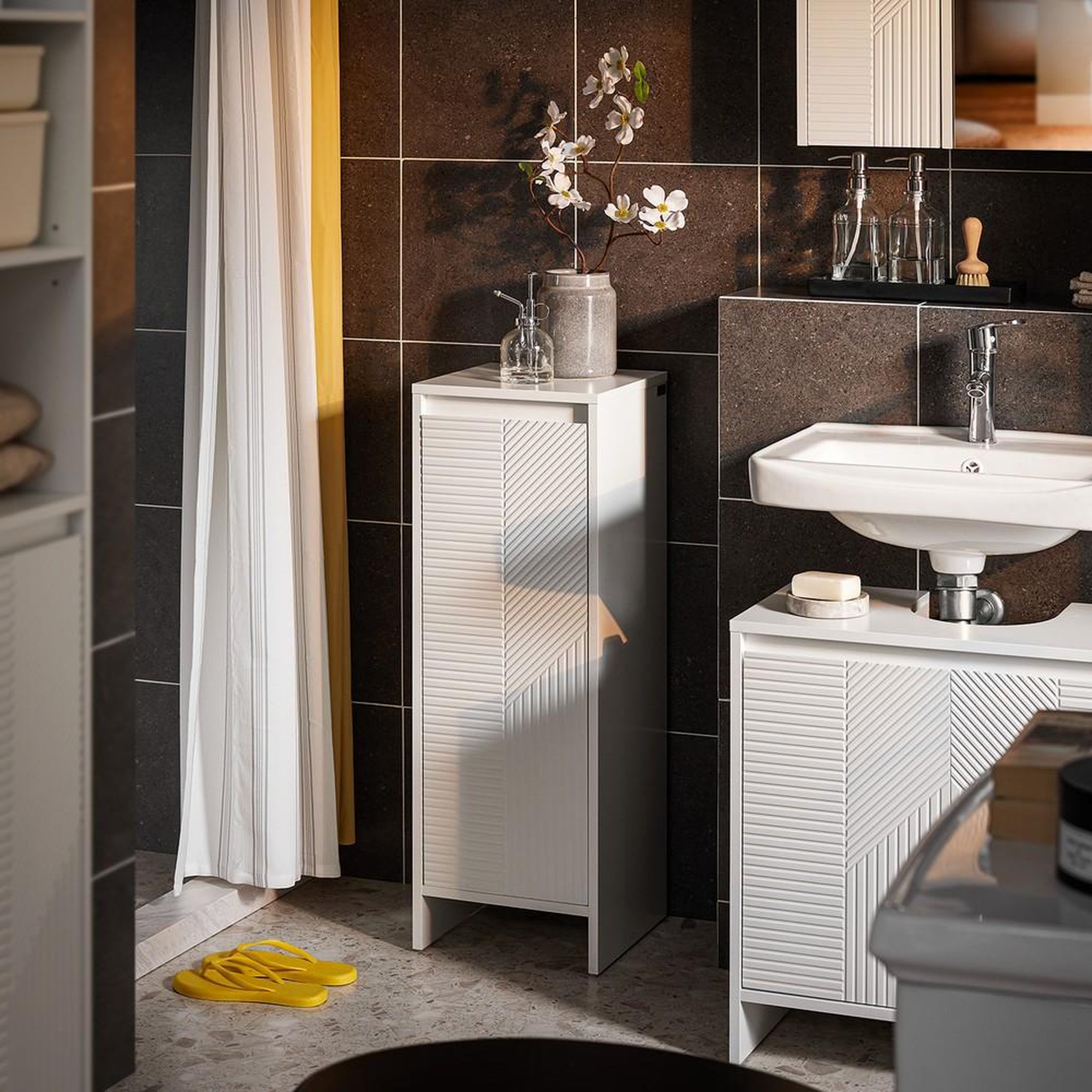 Voir la diapositive 2 : SOBUY SoBuy - Meuble De Buanderie à une porte - Blanc - 30x30x87cm - Moderne - BZR154-W