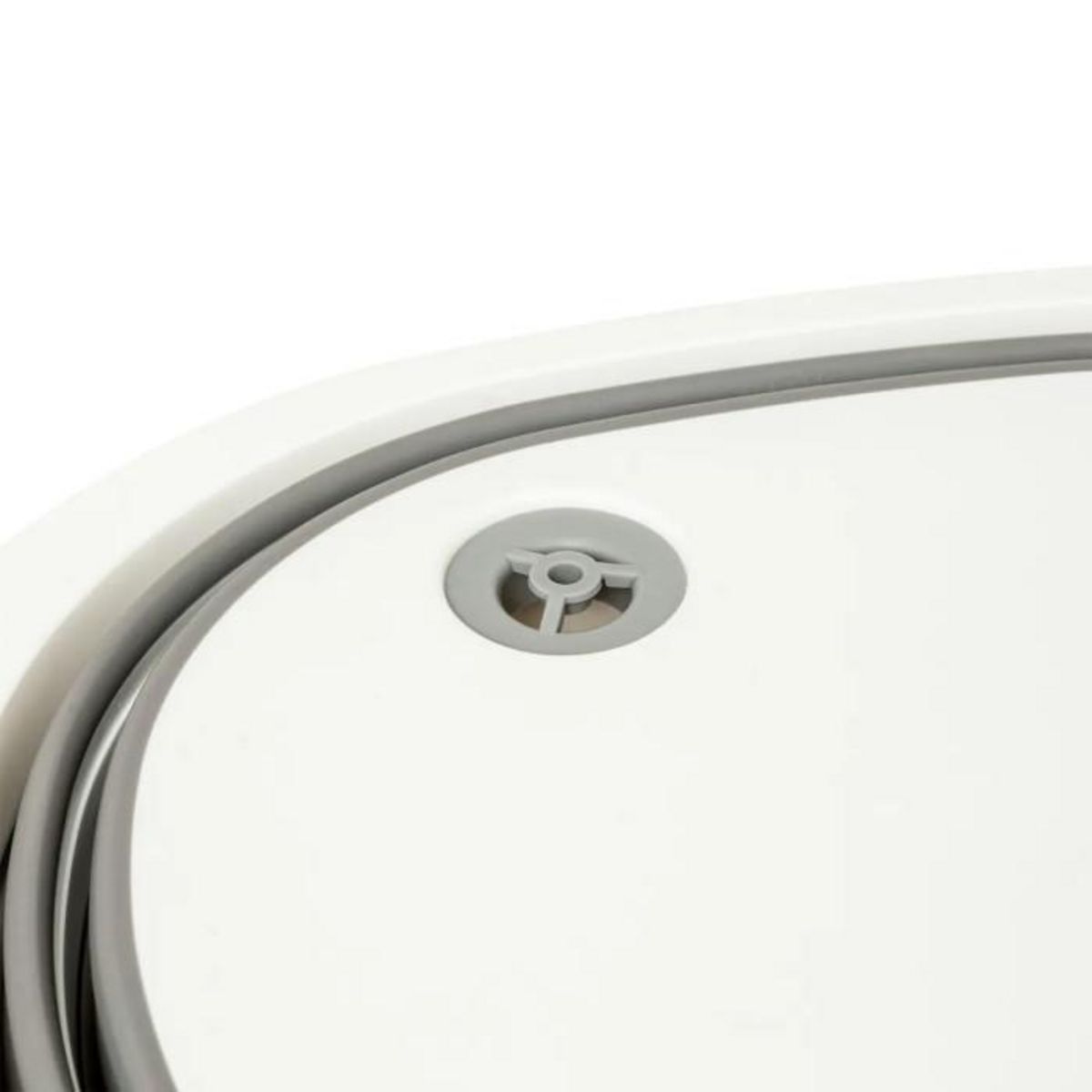 FIVE Bassine Avec Bouchon Vidange  Rétractable  8L Blanc