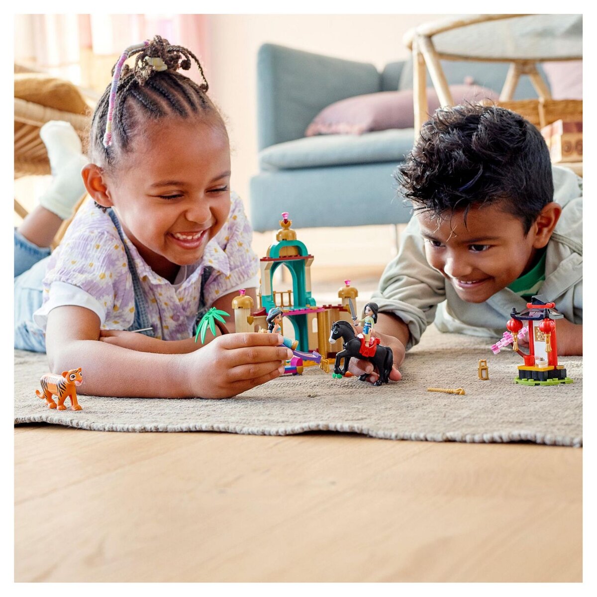 LEGO Disney 43208 - Les Aventures de Jasmine et Mulan avec Figurine Cheval et Mini-Poupées