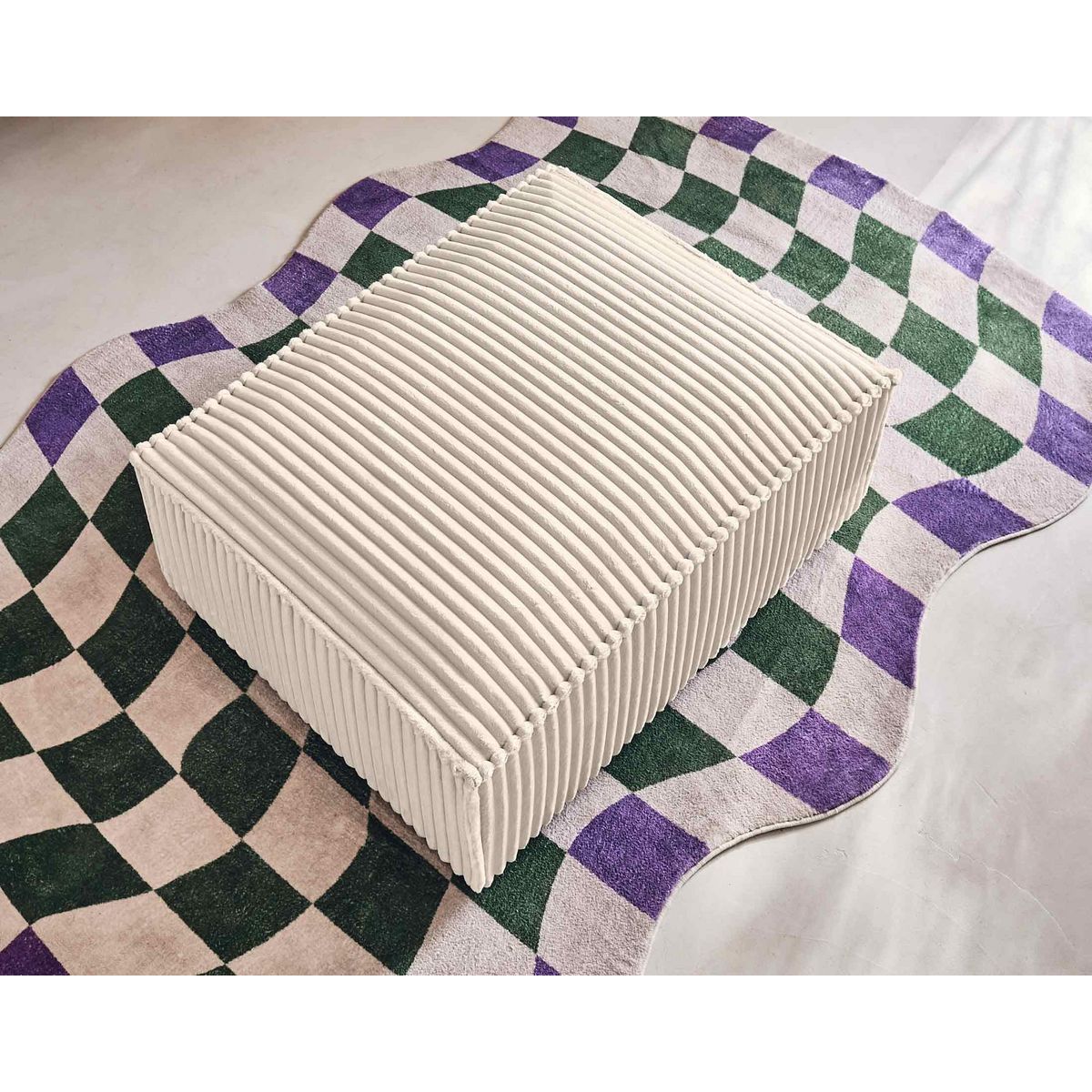 LISA DESIGN Stella - pouf - en velours côtelé grosses côtes