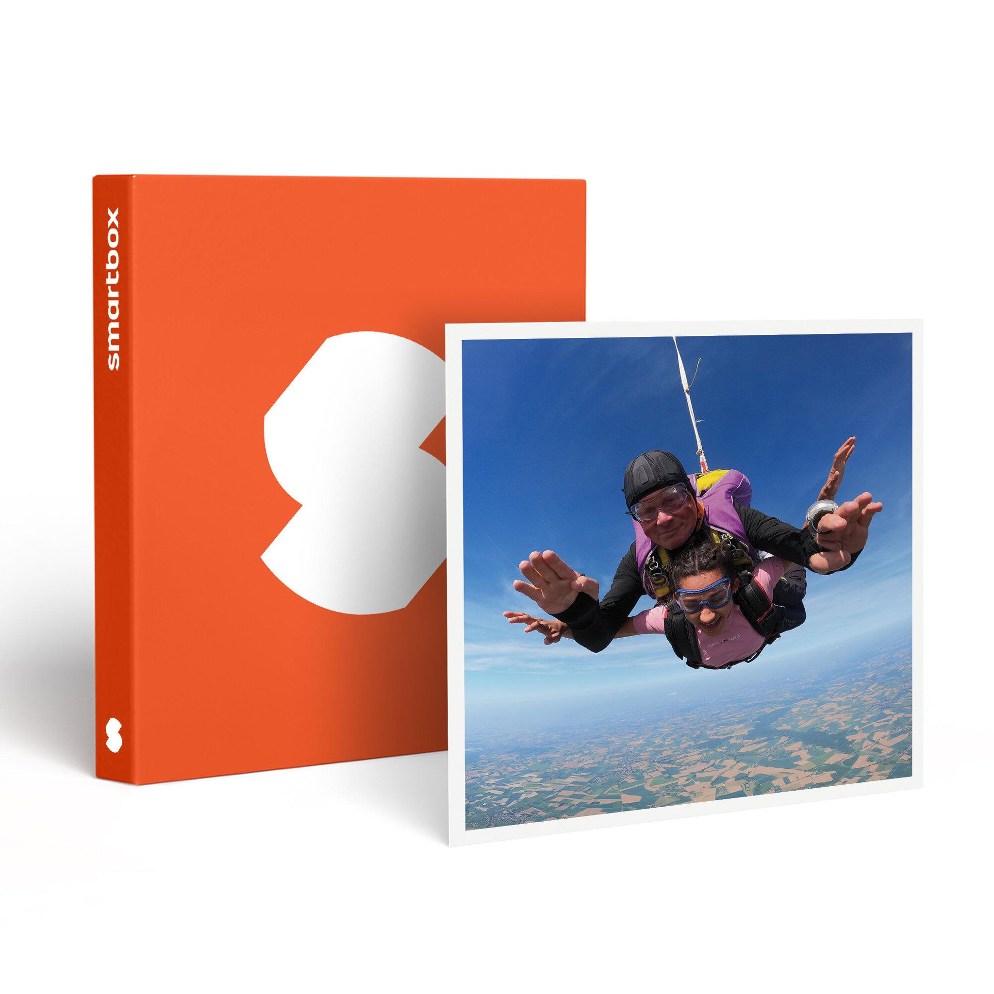Smartbox Saut en parachute en tandem avec un moniteur près de maubeuge - coffret cadeau sport & aventure