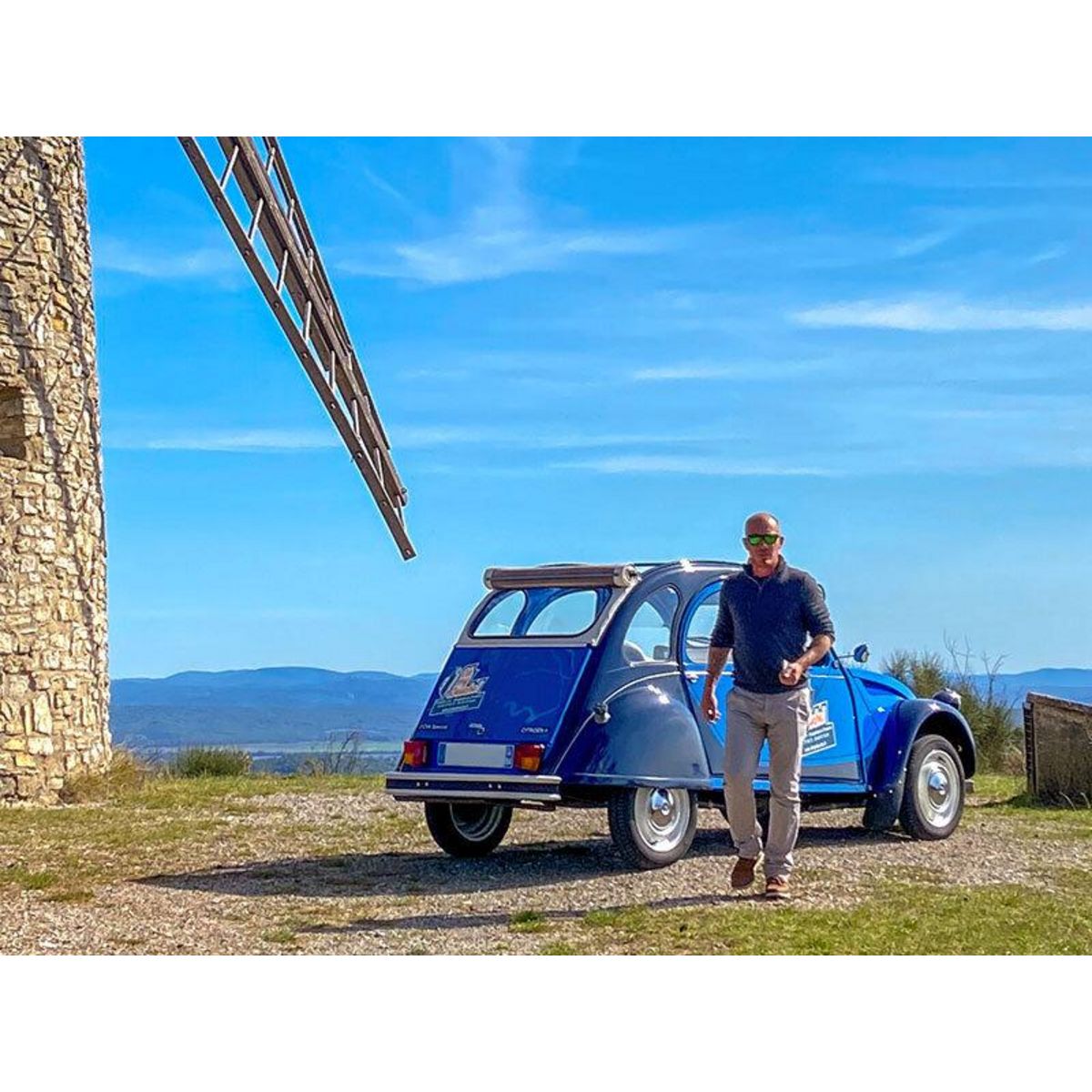 Smartbox Promenade de 4h en 2 CV sur le thème de l'huile d'olive avec dégustation - Coffret Cadeau Sport & Aventure