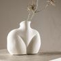 Voir la diapositive 6 : Paris Prix Vase Corps Féminin en Céramique  Harvey  17cm Blanc Cassé