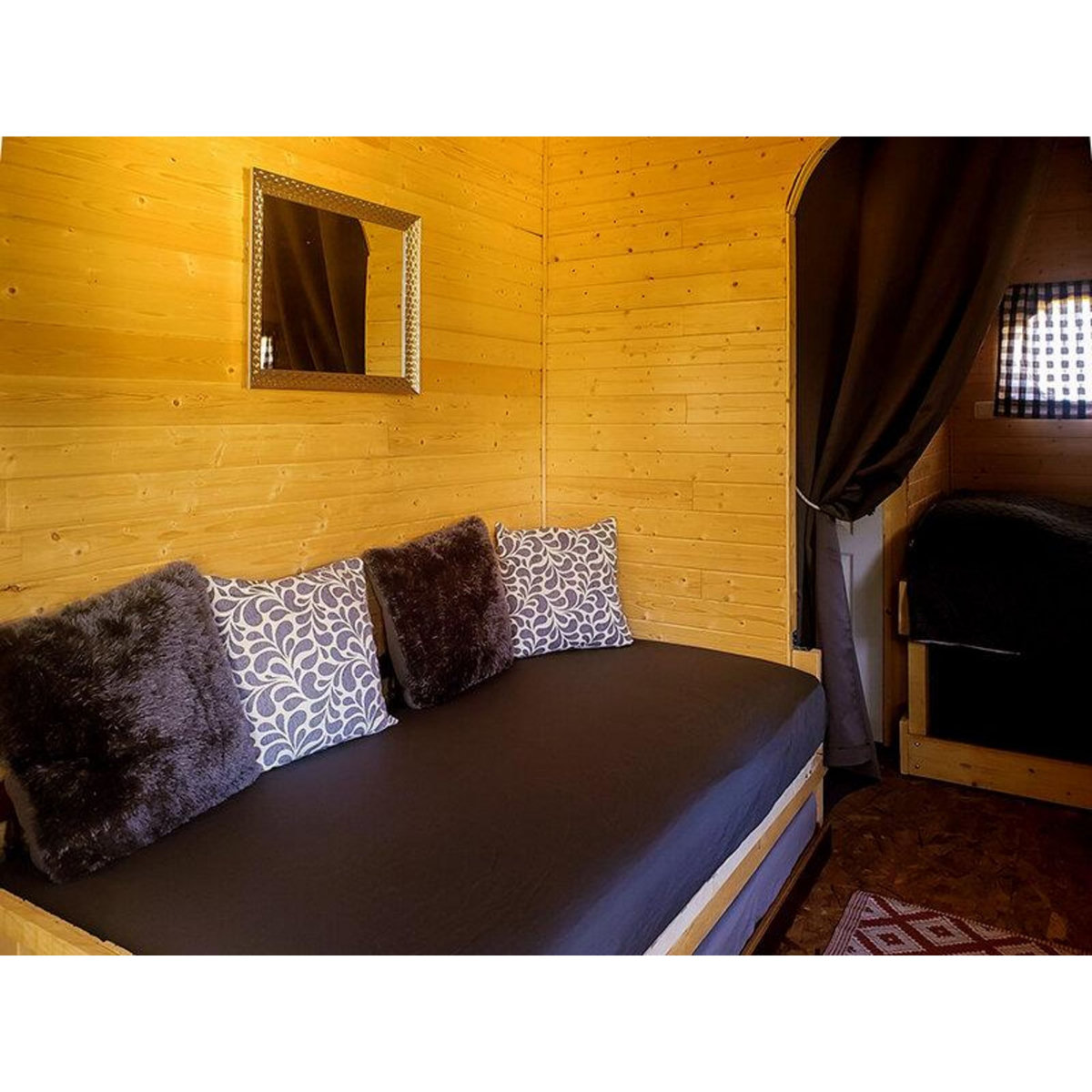 Smartbox 2 jours insolites en roulotte en famille près d'Aurillac - Coffret Cadeau Séjour