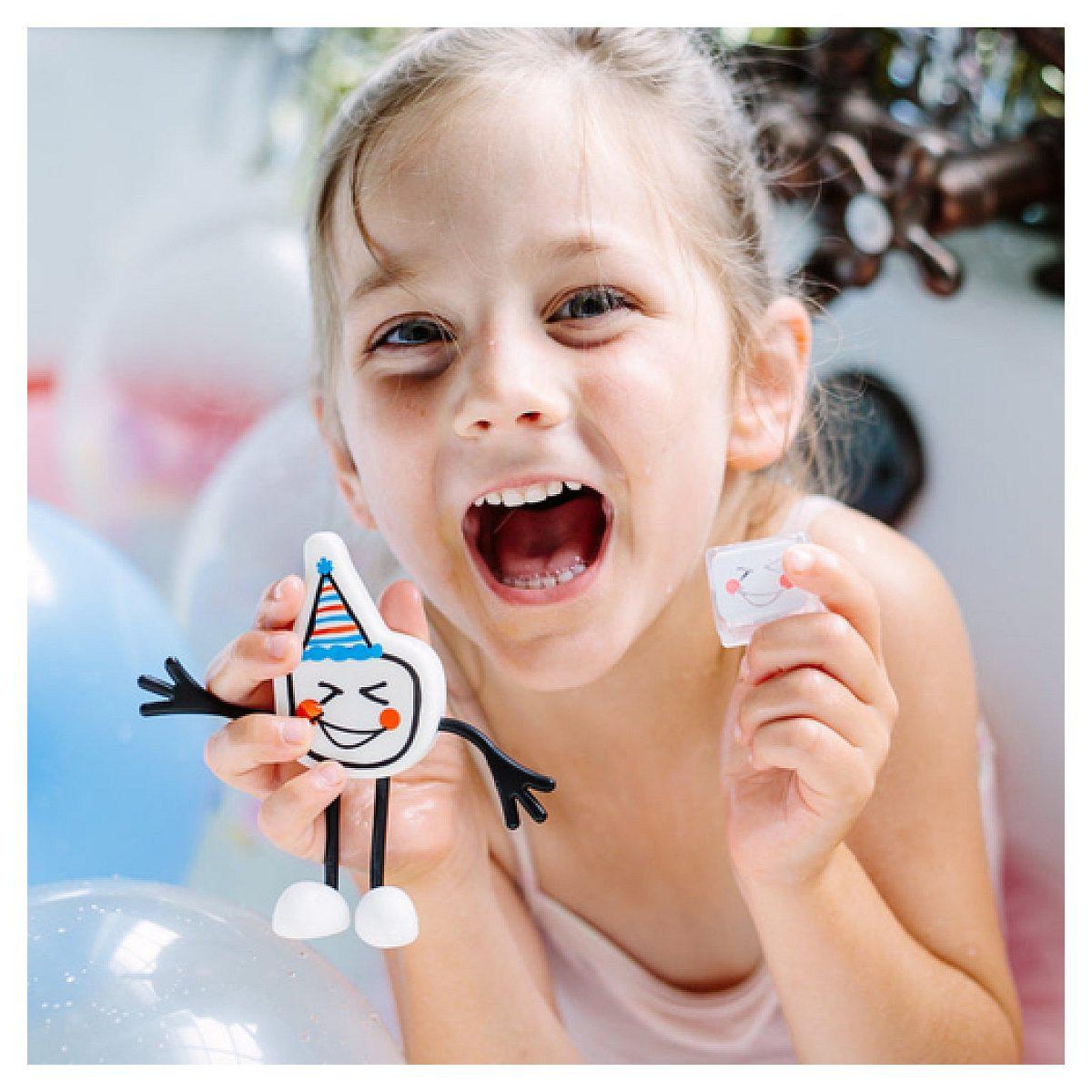 Voir la diapositive 4 : GLO PALS Figurine pour le bain -  festif blanc