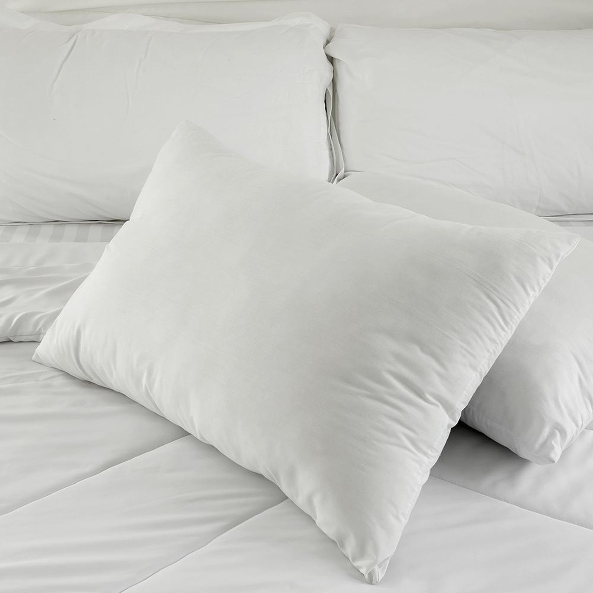 Voir la diapositive 2 : BELLECOUR Bellecour literie | lot de 2 oreillers luxotel | fibres creuses