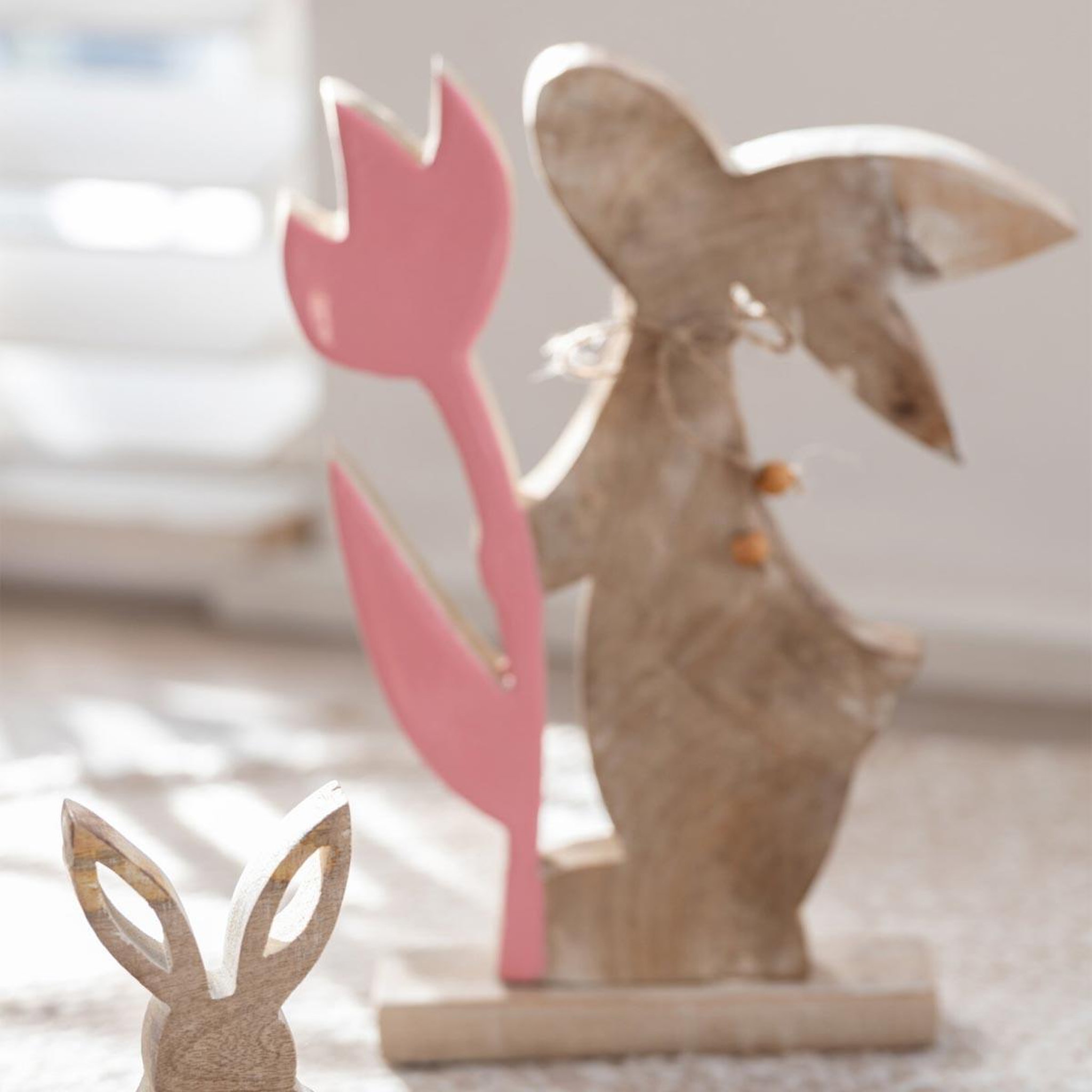 Voir la diapositive 2 : J-LINE Statuette déco  lapin fleur  27cm rose & beige