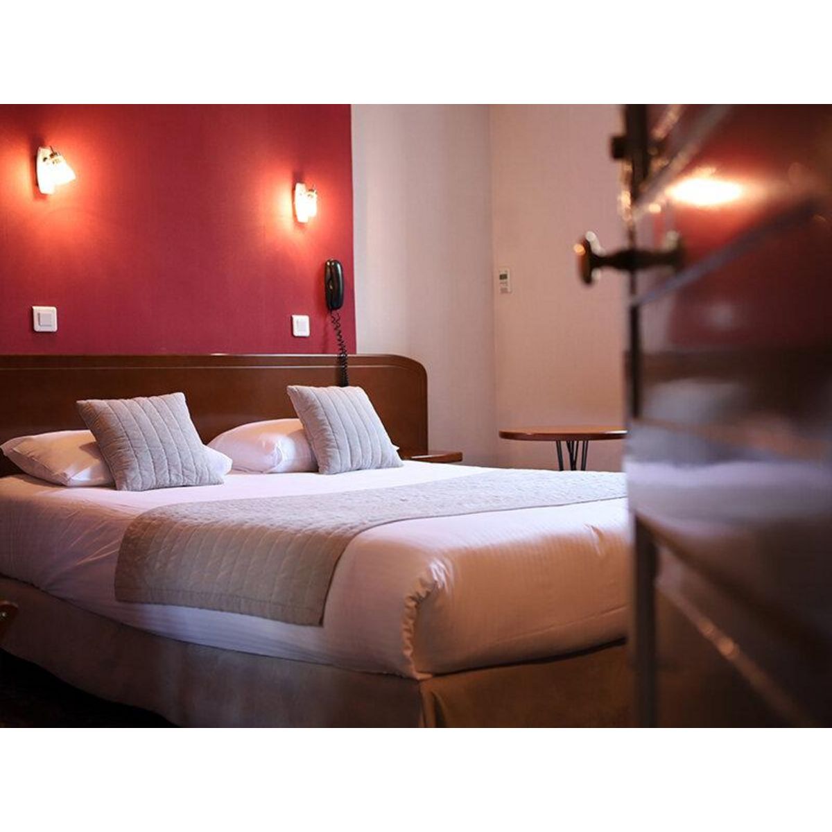 Smartbox Séjour de luxe dans un élégant hôtel 4* à Bordeaux - Coffret Cadeau Séjour