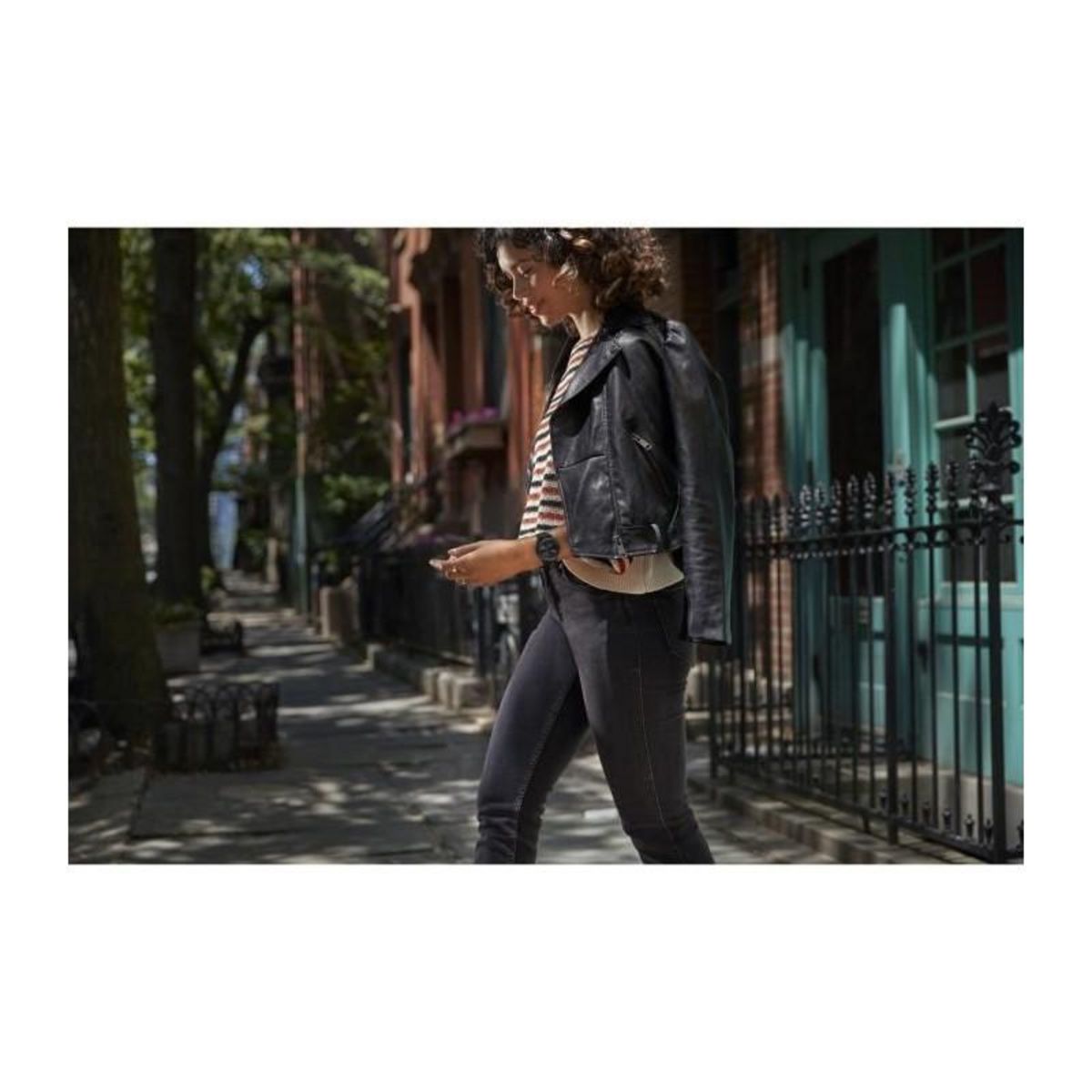 GARMIN GARMIN Vivomove Sport - Montre de sport connectée a aiguilles et écran tactile - Noir Slate