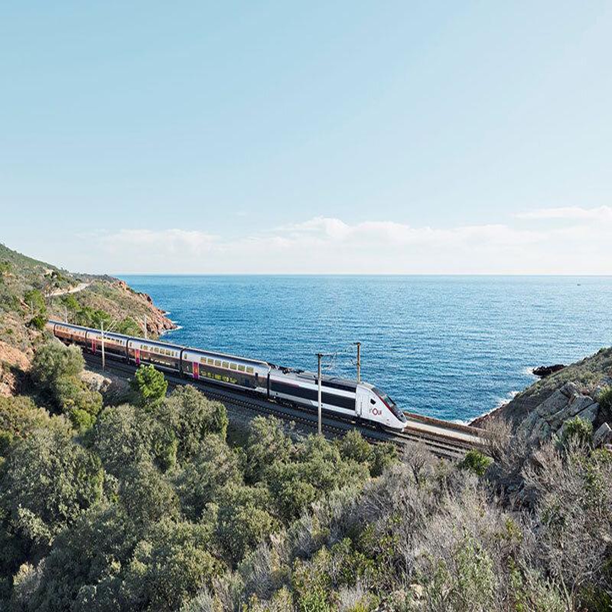 Voir la diapositive 3 : Smartbox L'europe en train : pass interrail de 15 jours - coffret cadeau sport & aventure
