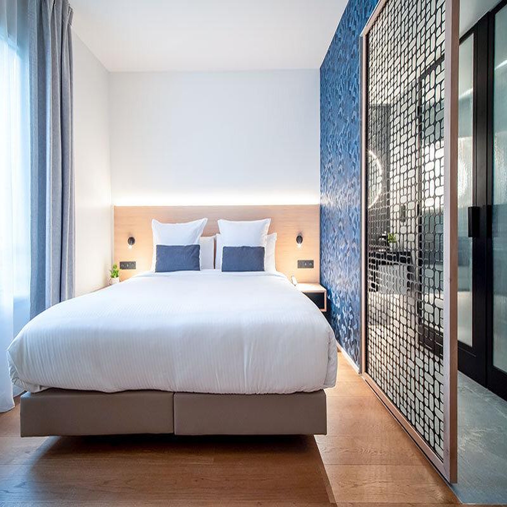 Voir la diapositive 3 : Smartbox Séjour de 2 jours en hôtel 4* avec accès de 2h au spa à marne-la-vallée - coffret cadeau séjour
