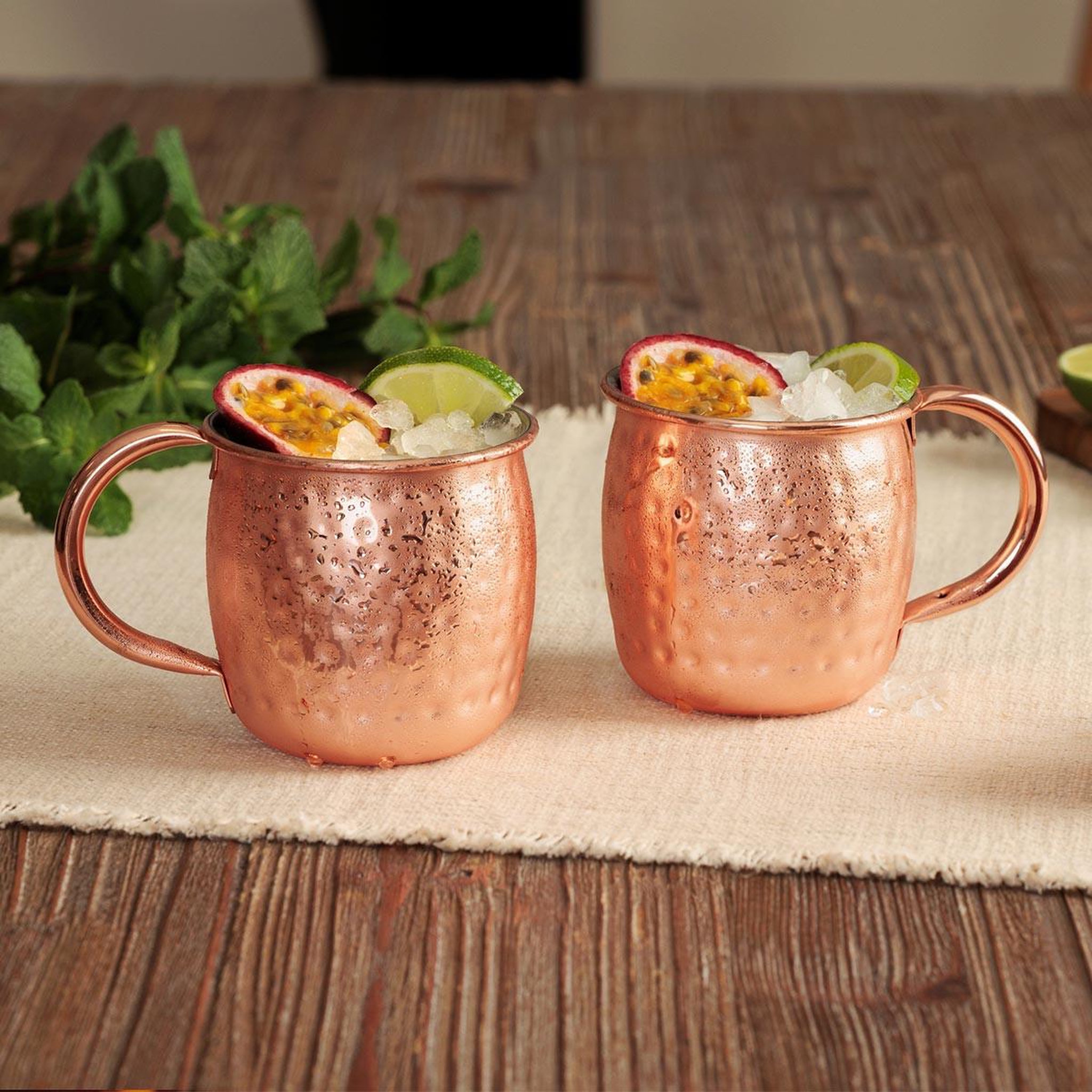 Voir la diapositive 4 : SECRET DE GOURMET Lot de 2 chopes  moscow mule  47cl bronze