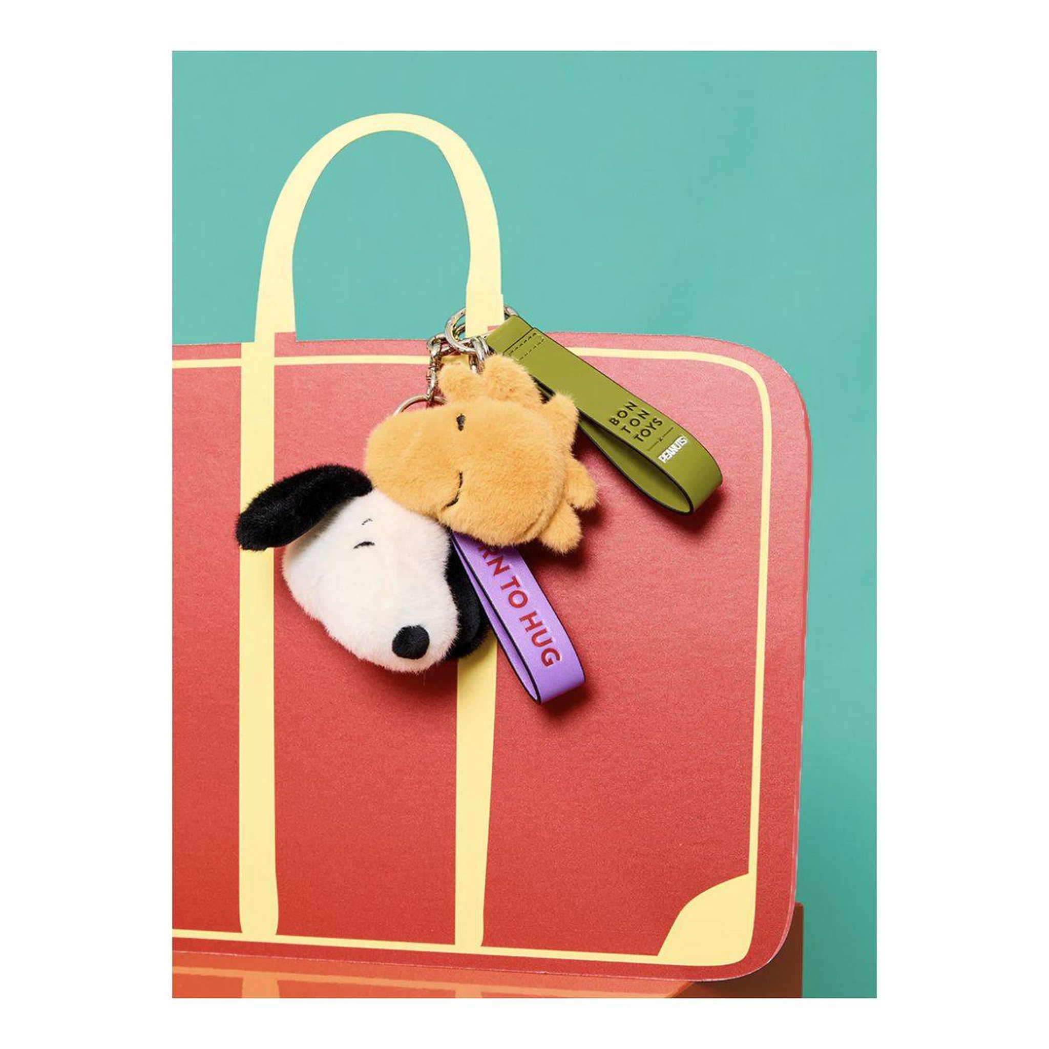Voir la diapositive 2 : BON TON TOYS Porte clefs snoopy woodstock fuzzy jaune - 9cm eco