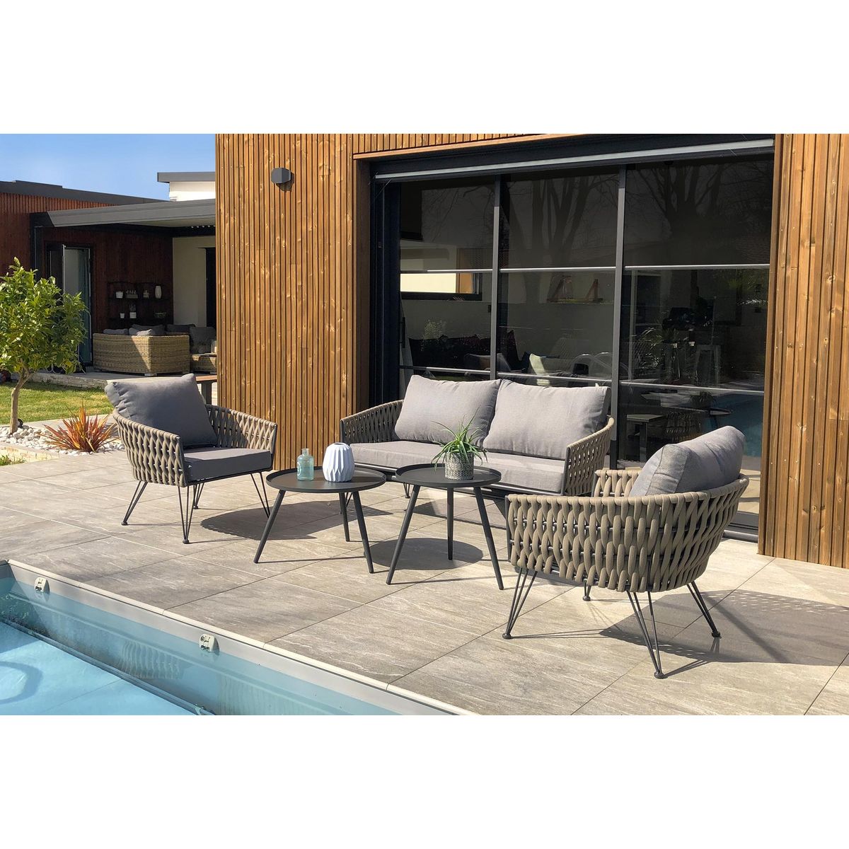 DCB GARDEN Salon bas de jardin en corde tissé taupe et anthracite  4 places CAPRI