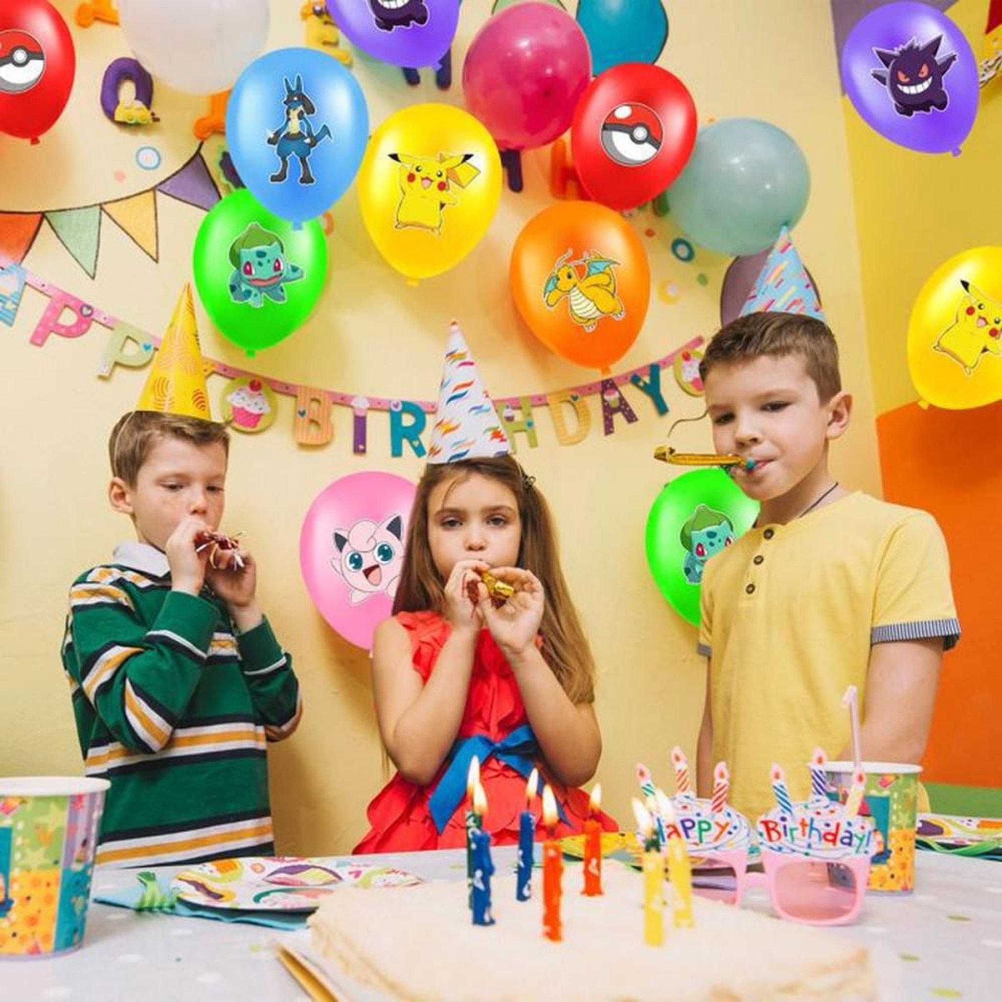 Voir la diapositive 5 : Set de ballons d'anniversaire Pokemon 28 ballons classiques multicolores, 7 modèles, latex naturel
