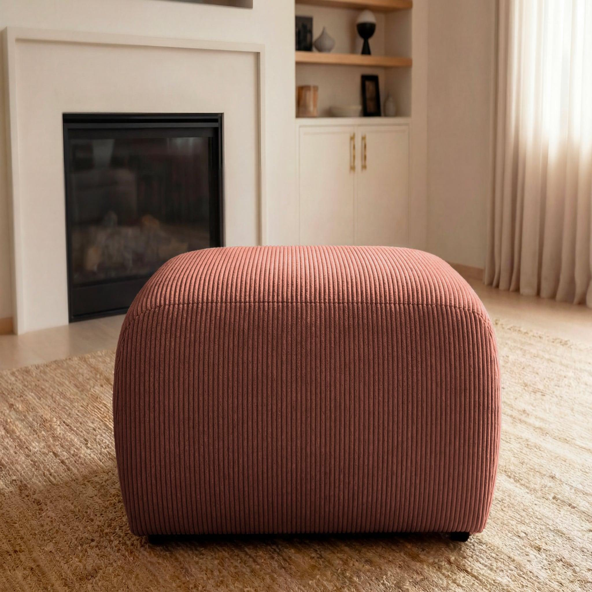 Voir la diapositive 3 : CASANOVA PARIS Sacha - pouf en velours côtelé 105x57x40
