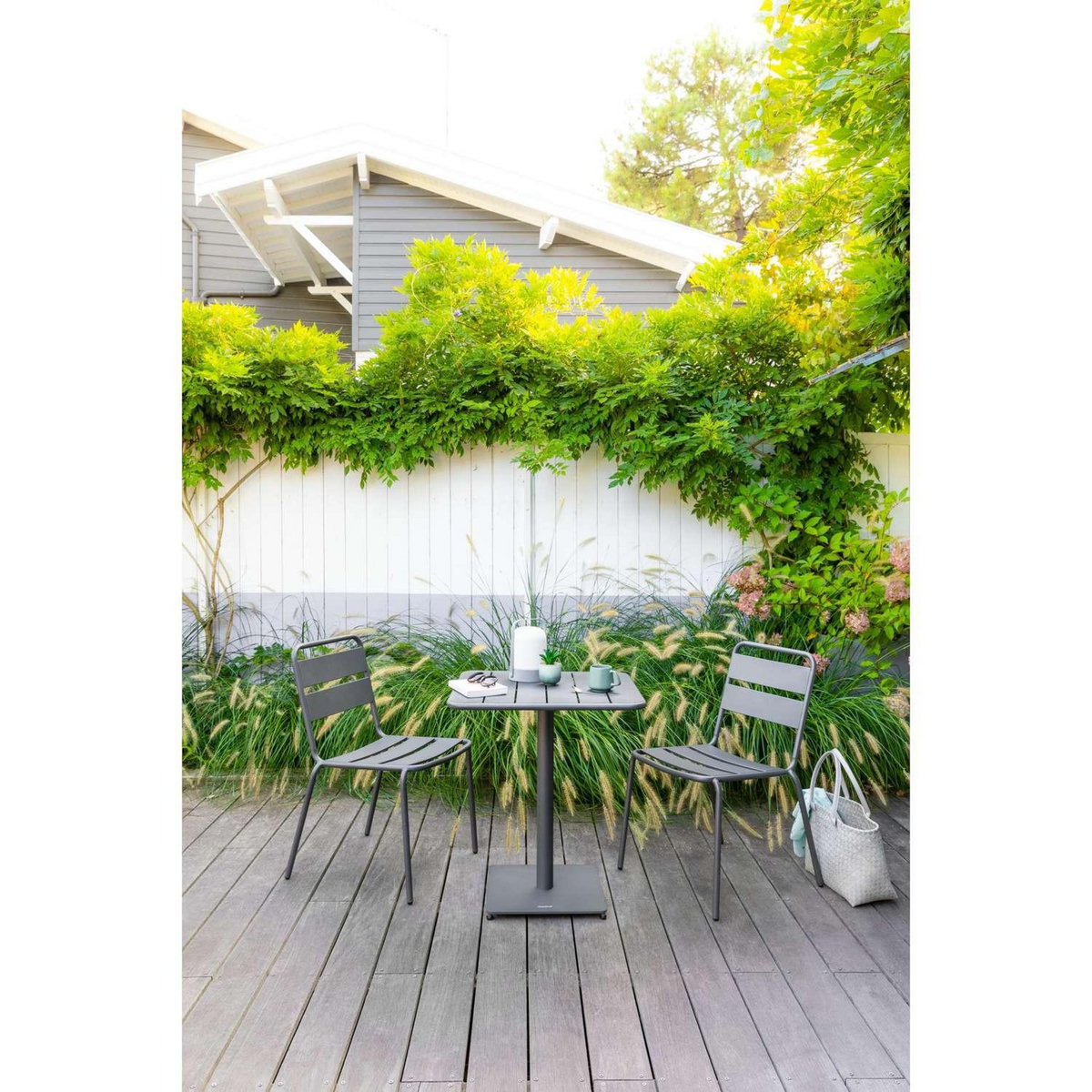 HESPERIDE Table de jardin carré Phuket - 2 Places - Gris graphite