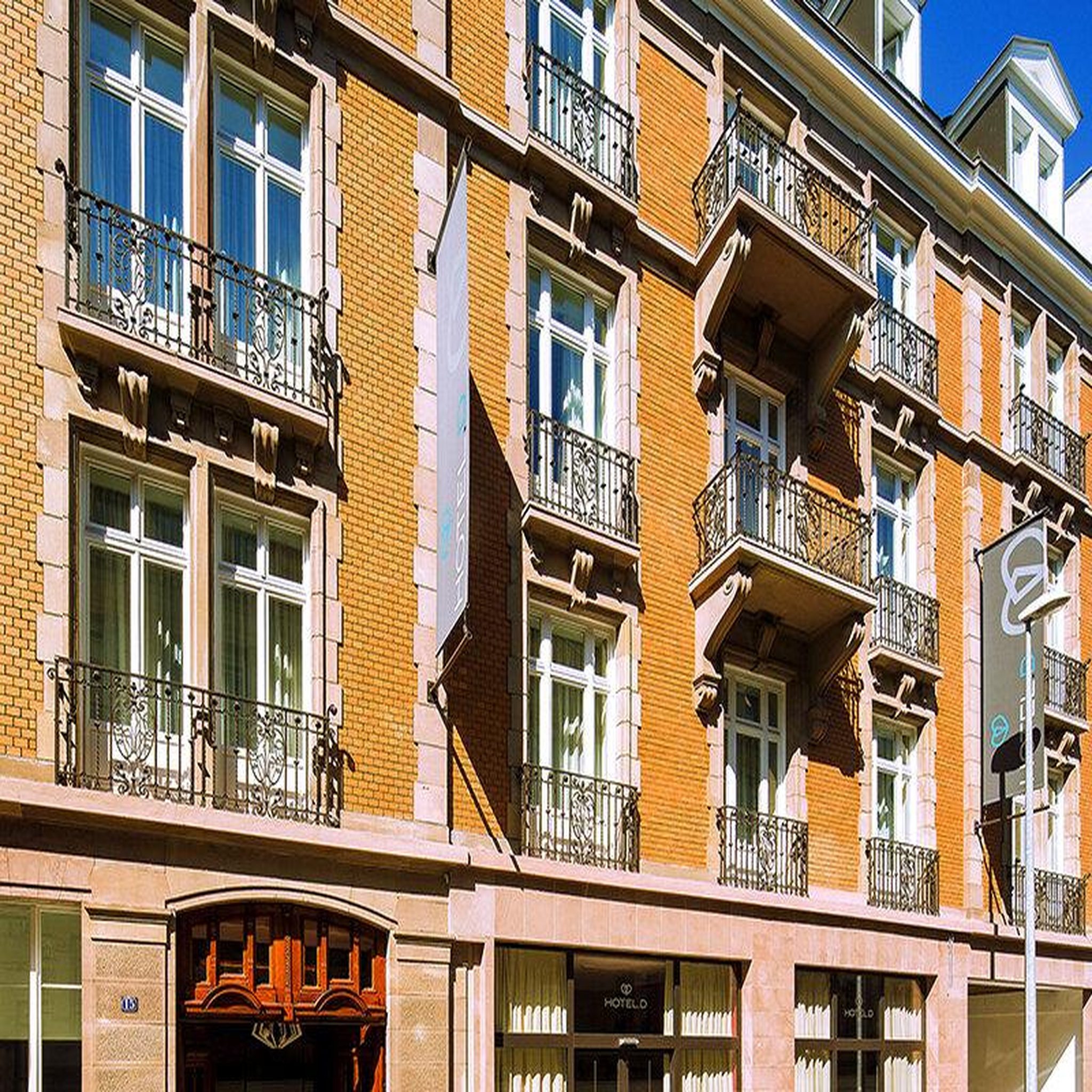 Voir la diapositive 4 : Smartbox 3 jours relaxants à strasbourg avec accès libre à l'espace détente en hôtel 4* - coffret cadeau séjour