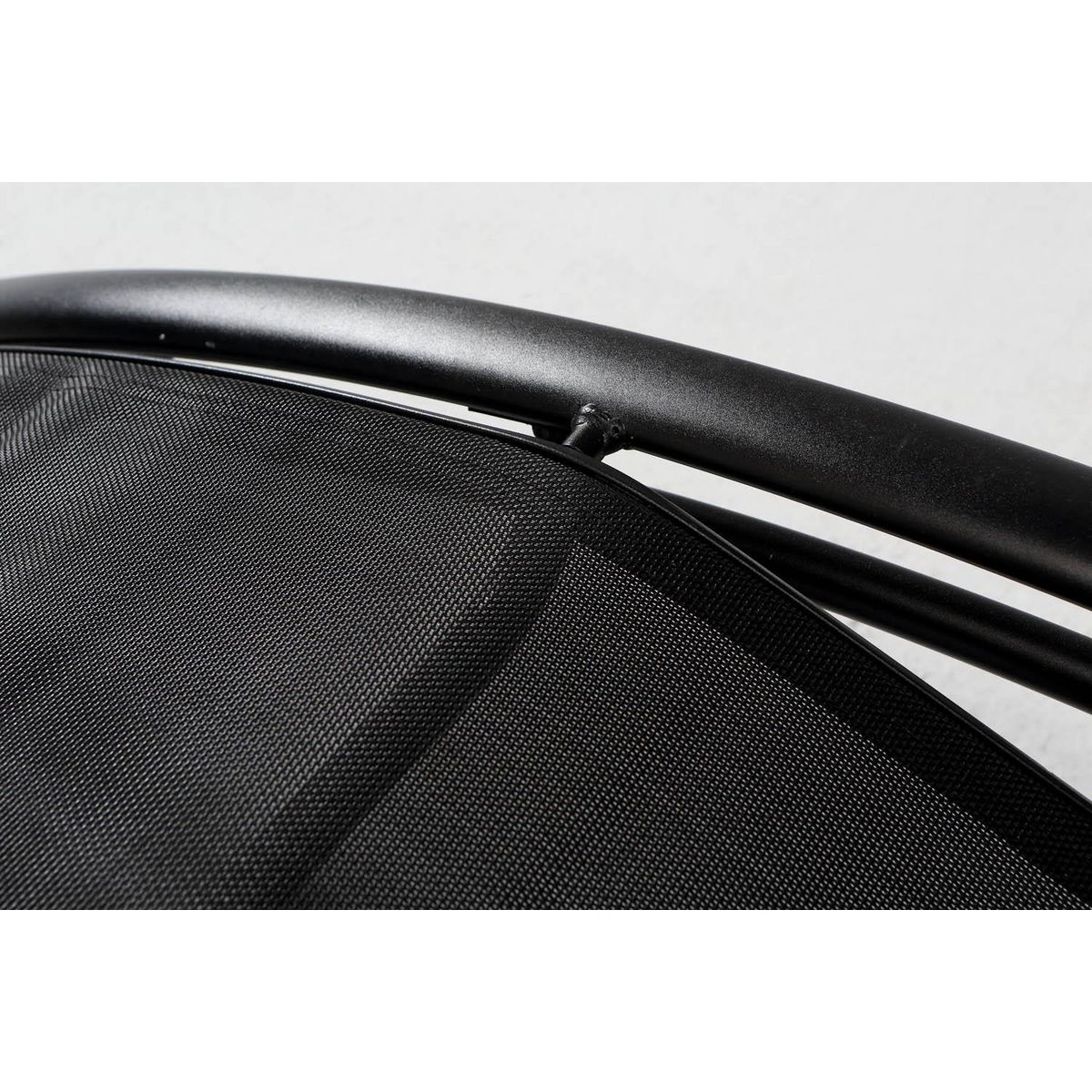 CONCEPT USINE Transat ajustable et empilable avec pieds en acier noir LIMEA