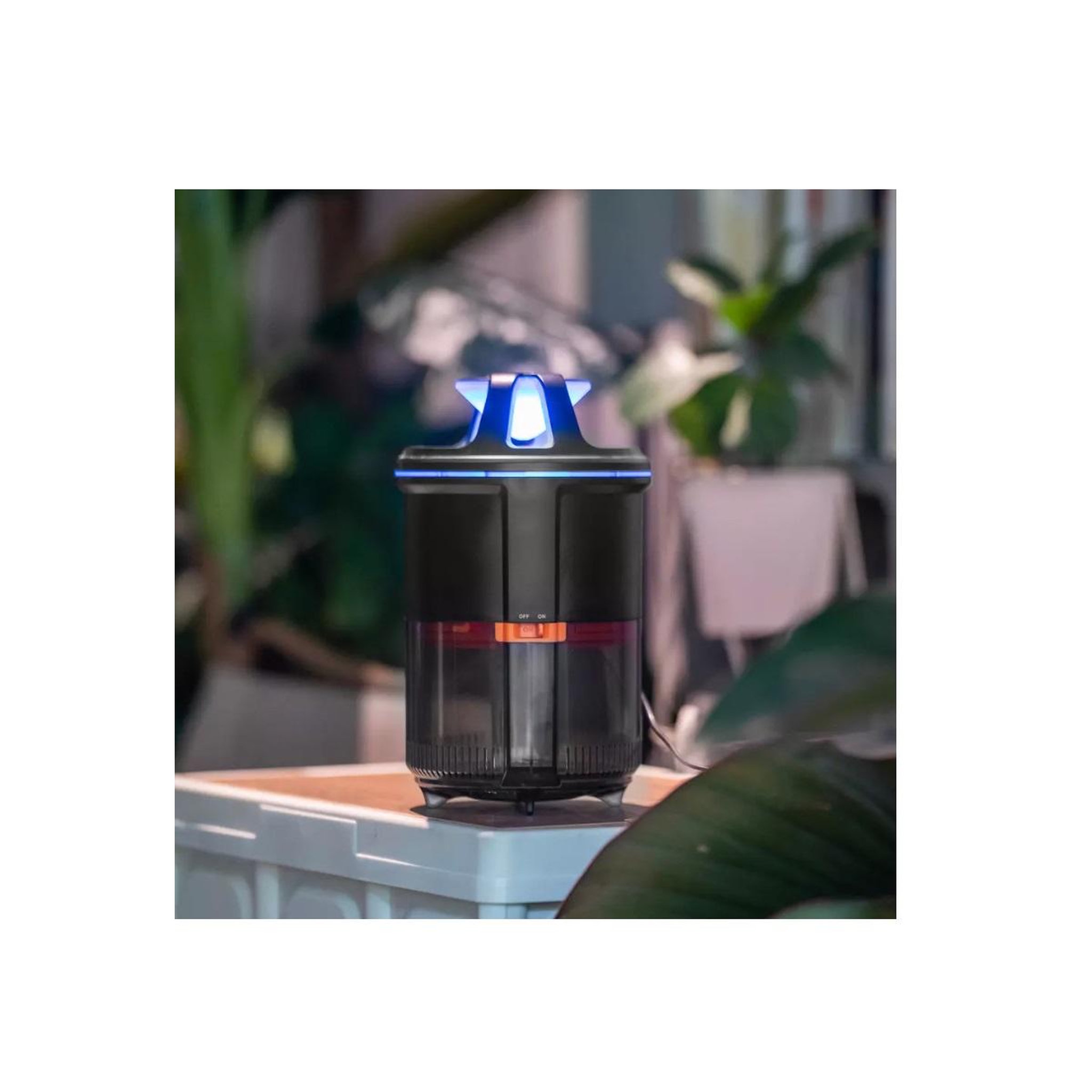 Voir la diapositive 2 : EZILIGHT Piège à moustique noir - ezilightmosquitonightmn10