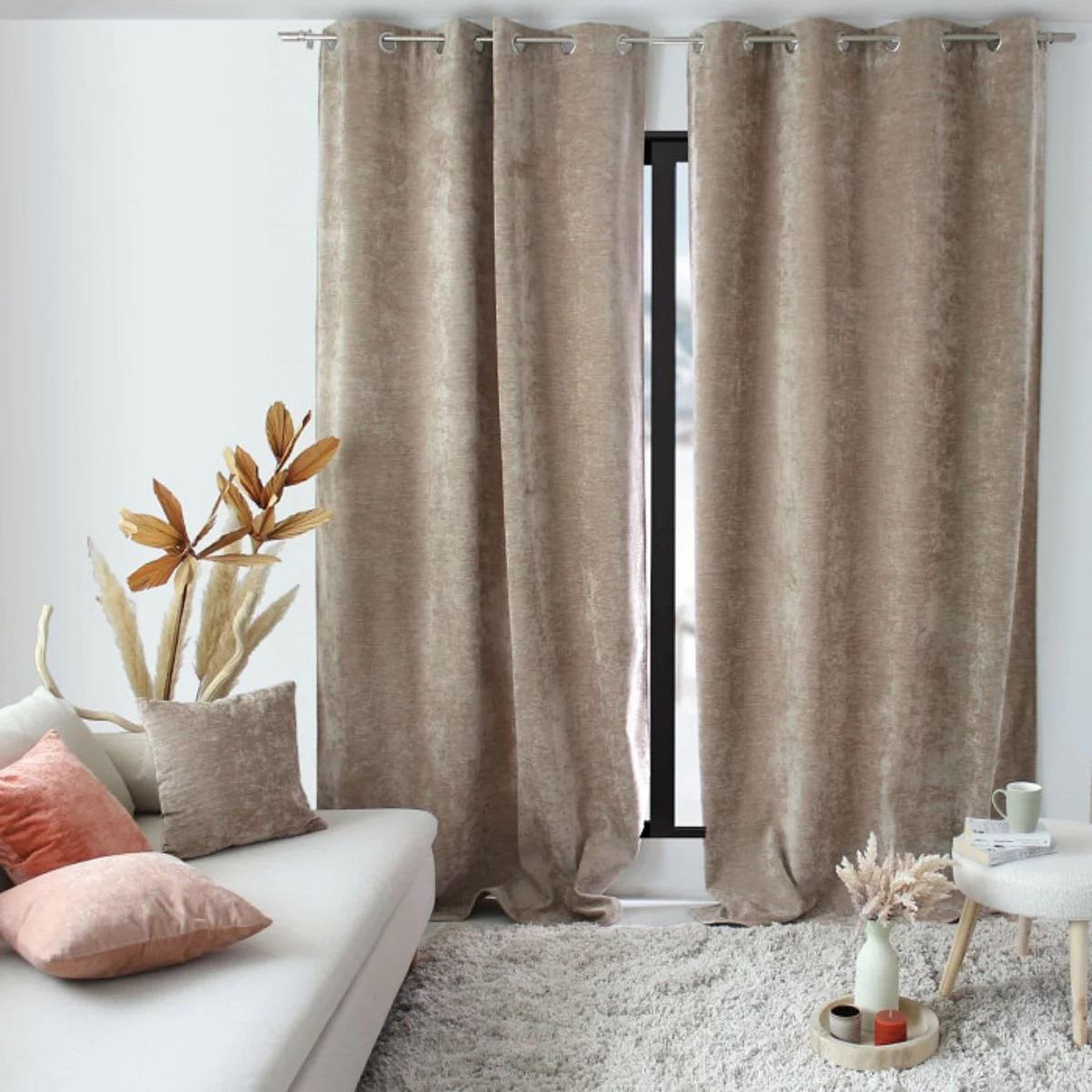 Voir la diapositive 3 : Eden Coussin velours velvet design et moderne