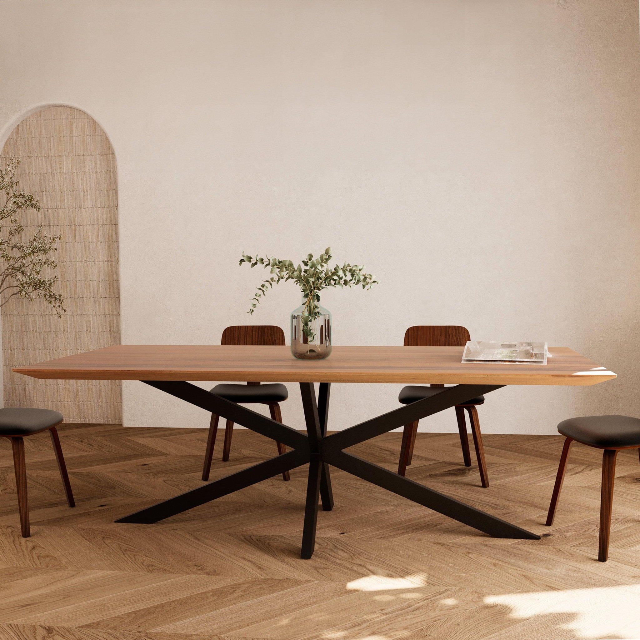 Voir la diapositive 2 : MAISON PAVANE Table rectangulaire 8 personnes en bois de suar et métal 220 cm-Sudirman