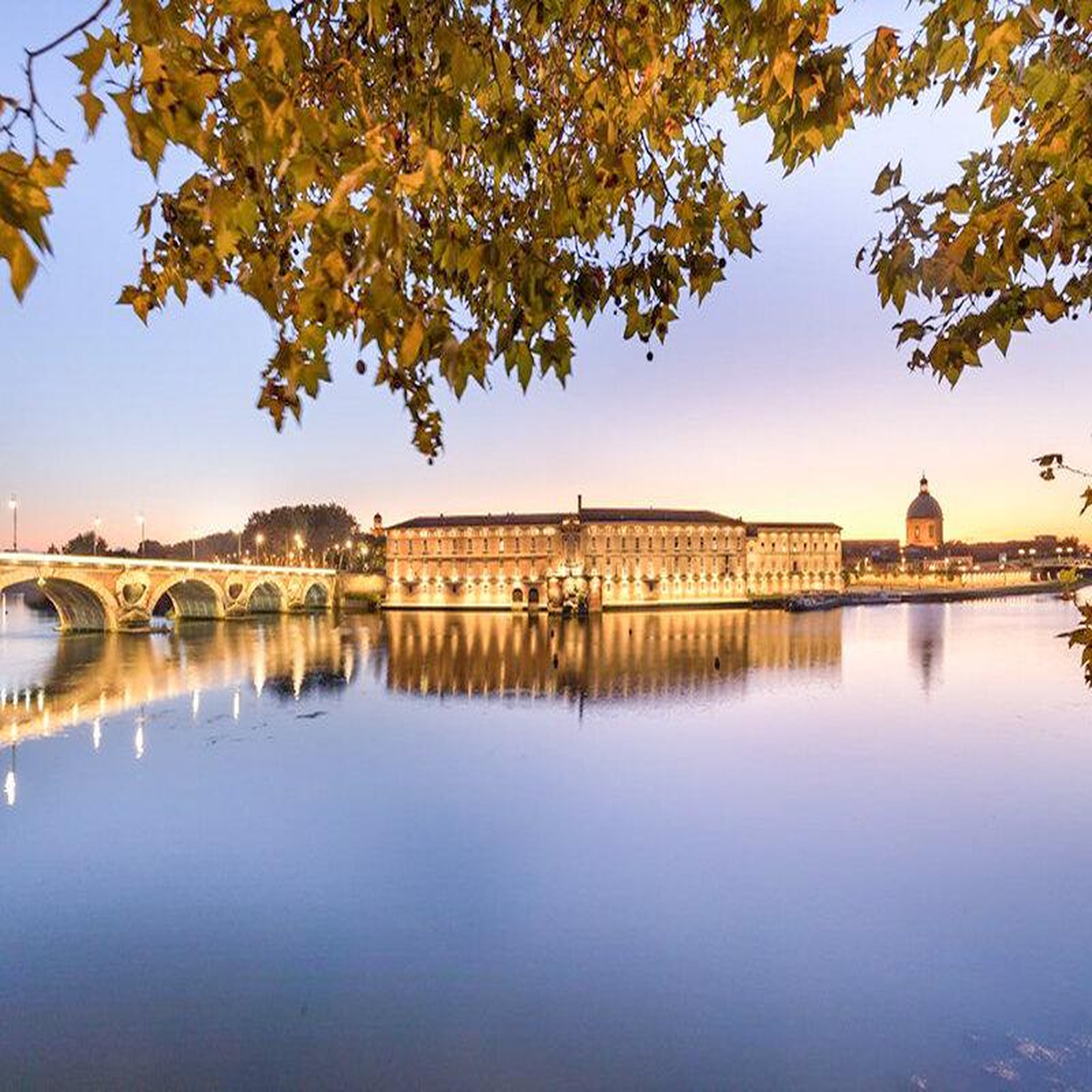 Voir la diapositive 4 : Smartbox Séjour de 2 jours en hôtel best western 4* à toulouse - coffret cadeau séjour