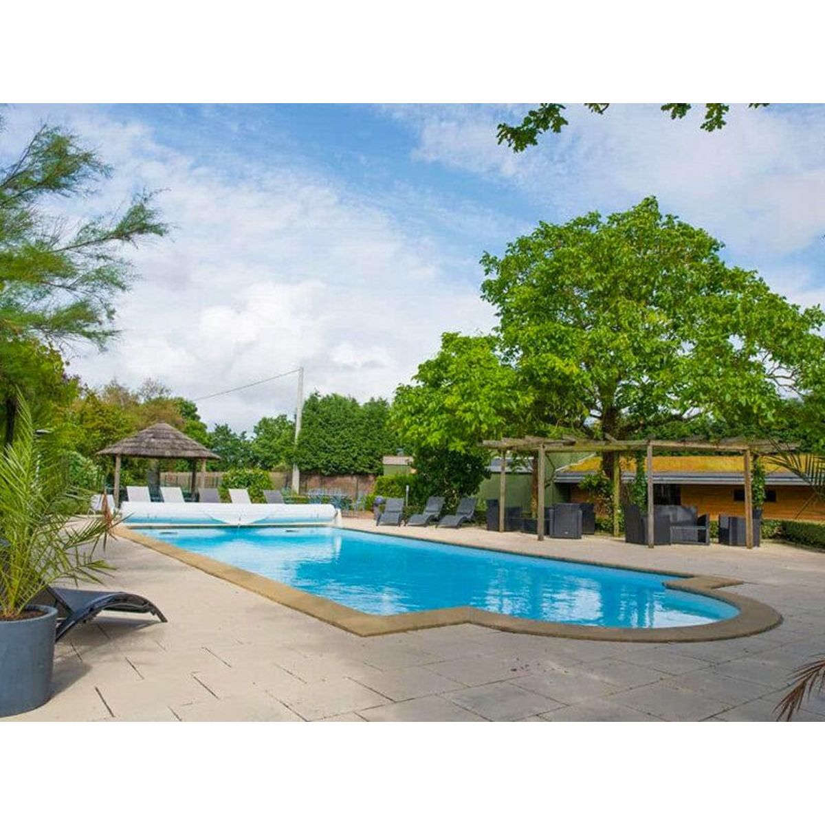 Smartbox 2 jours en hôtel 3* avec accès à l'espace bien-être et dîner à deux pas d'Angers - Coffret Cadeau Séjour