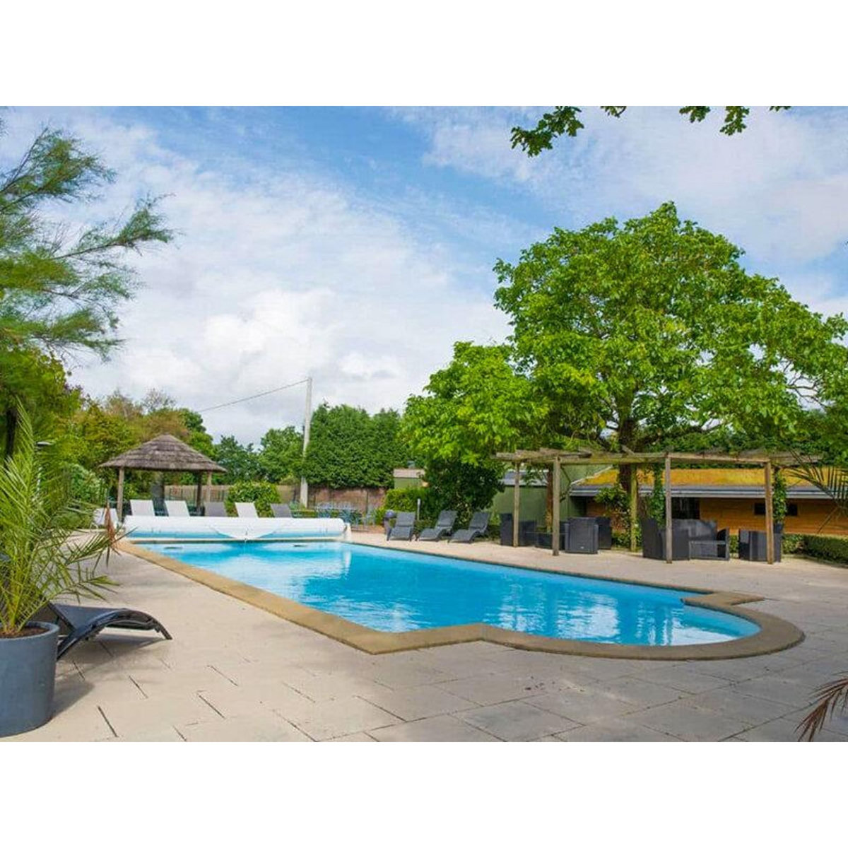 Smartbox 2 jours en hôtel 3* avec accès à l'espace bien-être et dîner à deux pas d'Angers - Coffret Cadeau Séjour