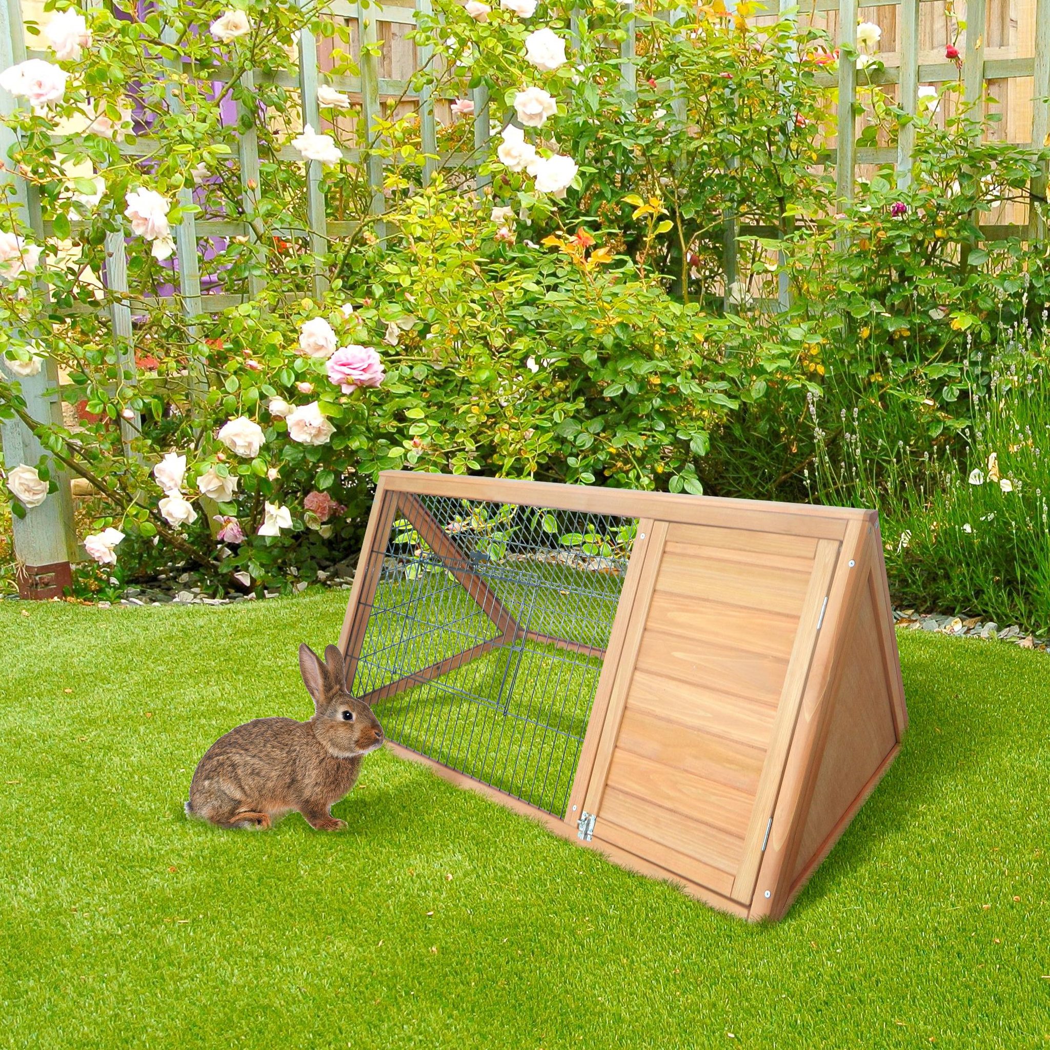 Voir la diapositive 2 : PAWHUT Clapier triangulaire de sol enclos extérieur niche double porte dim. 116L x 62l x 53H cm bois massif pin