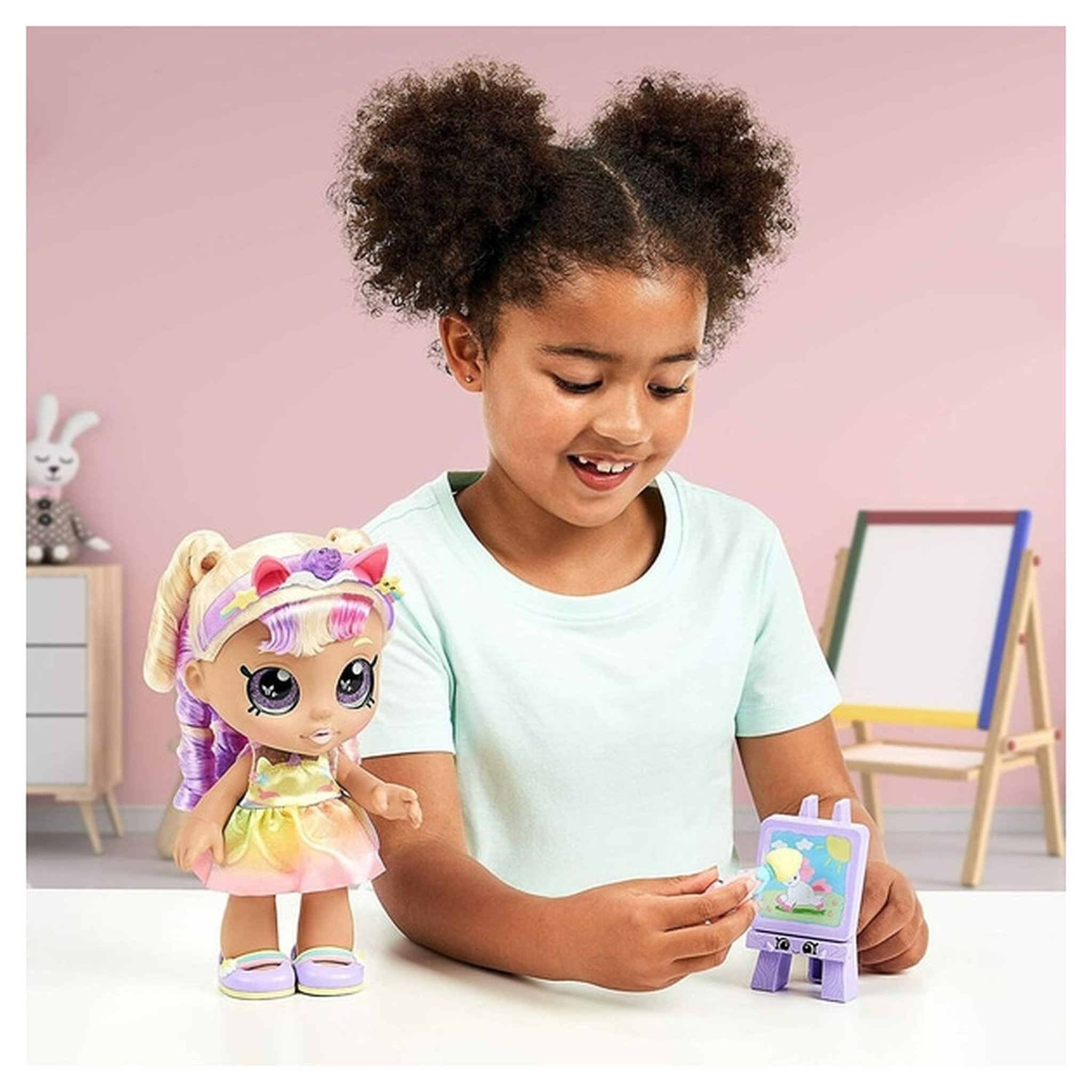 Voir la diapositive 3 : Poupée Kindy Kids - Mystabella