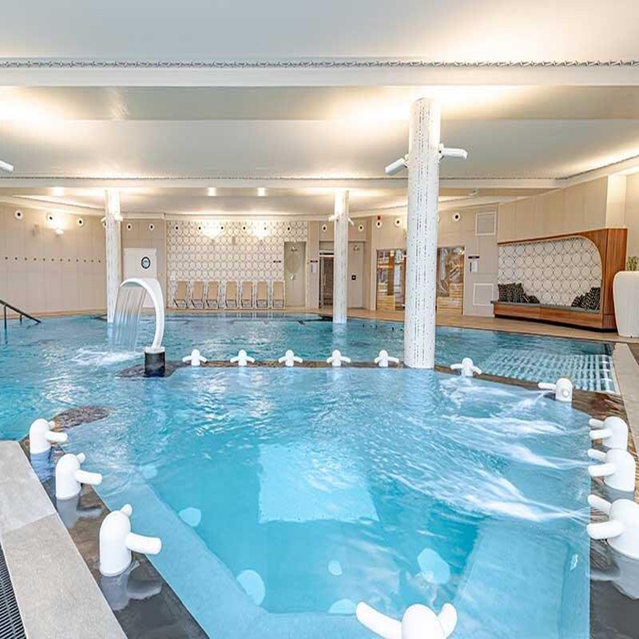 Voir la diapositive 6 : Smartbox Thalazur royan 4* : 2 jours avec vue mer, accès au spa marin et soin de thalassothérapie - coffret cadeau séjour