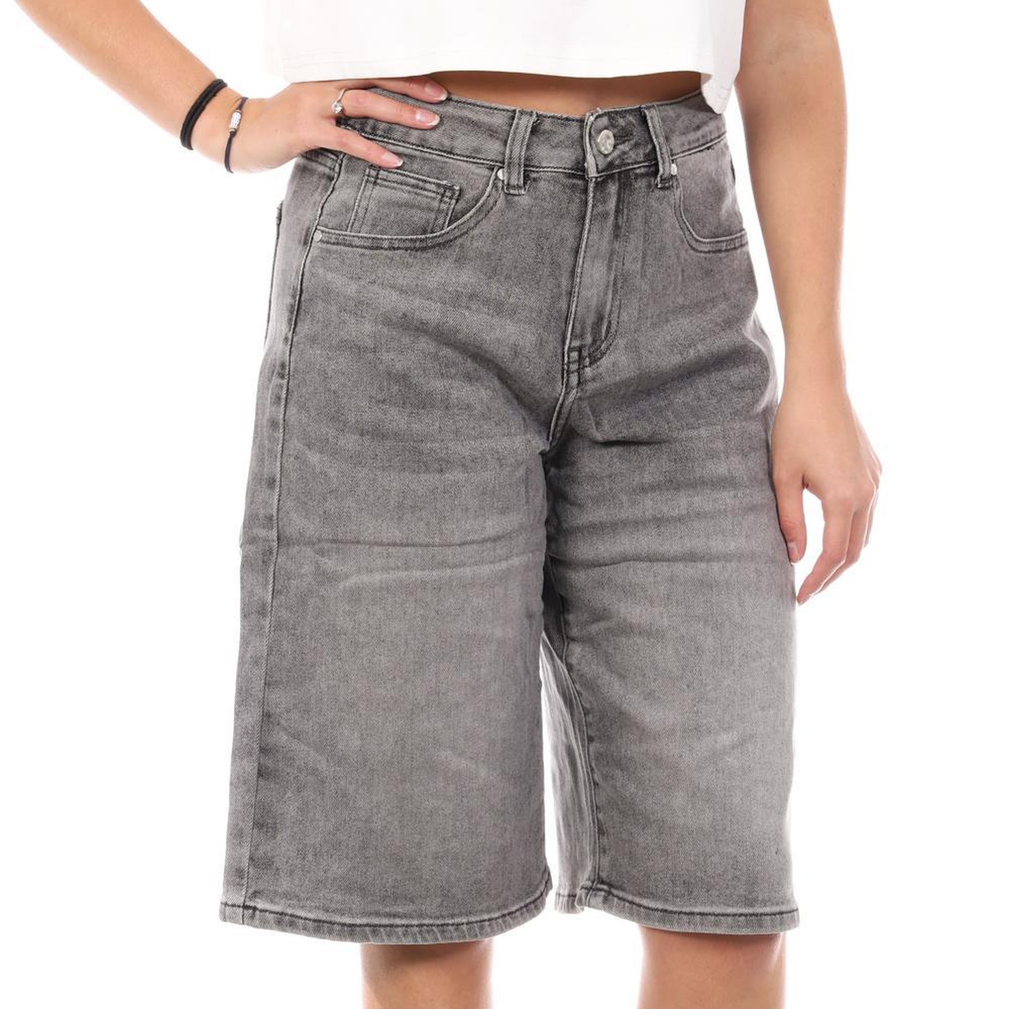 MONDAY PREMIUM Bermuda Gris Femme Monday Premium 721. Coloris disponibles : Gris