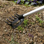 Voir la diapositive 4 : KZ GARDEN Desherbeur manuel à Mauvaises Herbes Manche téléscopique 91-146cm - Râteau de Désherbage jardin 6 dents Allées Potager KZ GARDEN