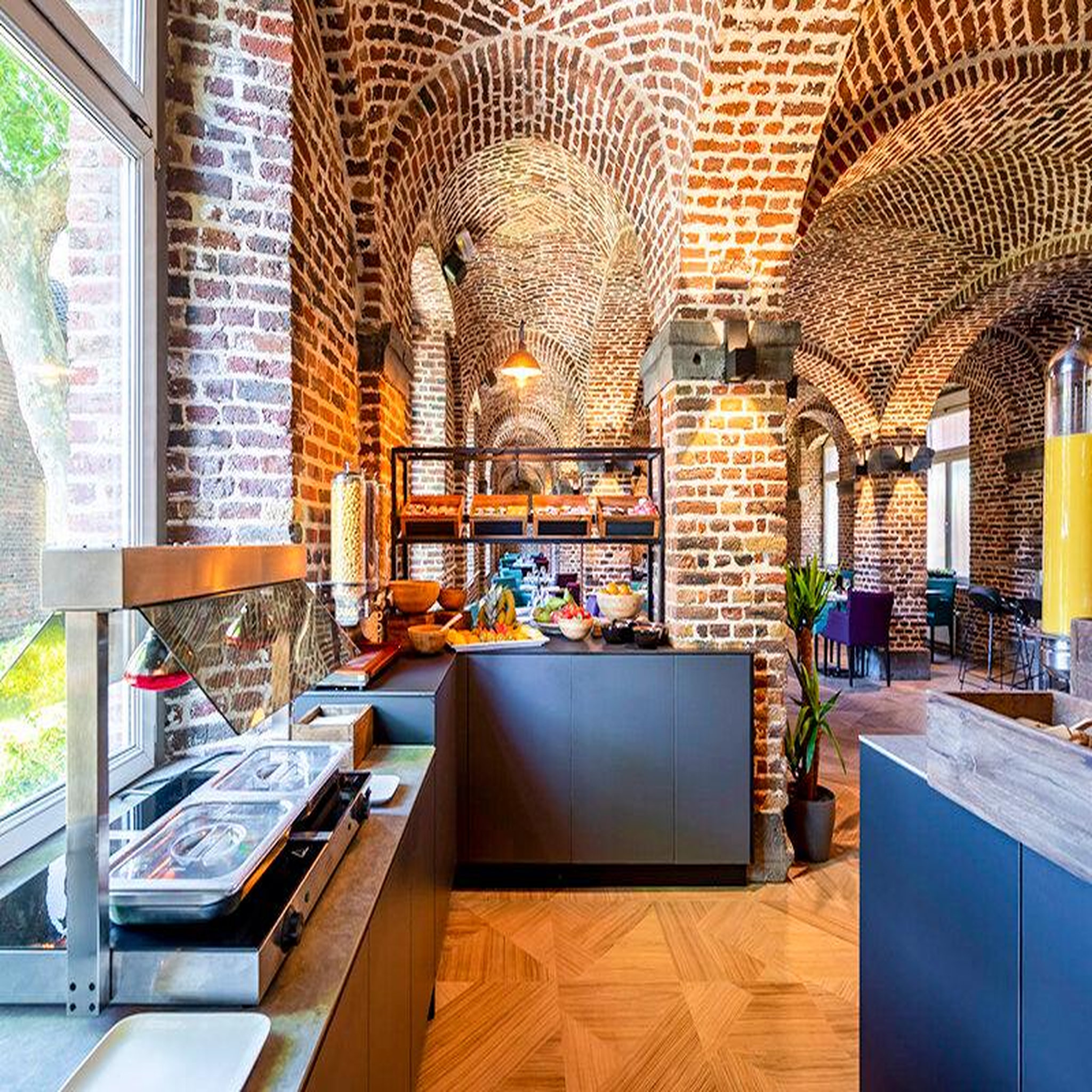 Voir la diapositive 2 : Smartbox Séjour en belgique : 3 jours en hôtel près de spa - coffret cadeau séjour