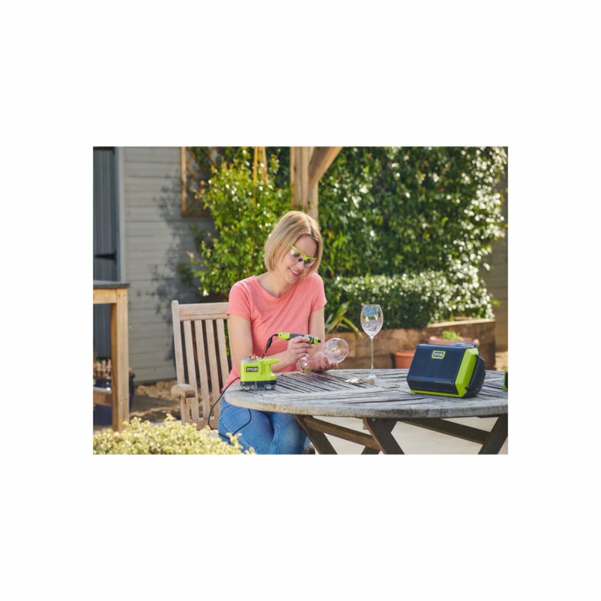Voir la diapositive 3 : Ryobi Pack RYOBI Mini outil multifonction 18V One+ RRT18-0 - 1 Batterie 5.0Ah - 1 Chargeur rapide RC18120