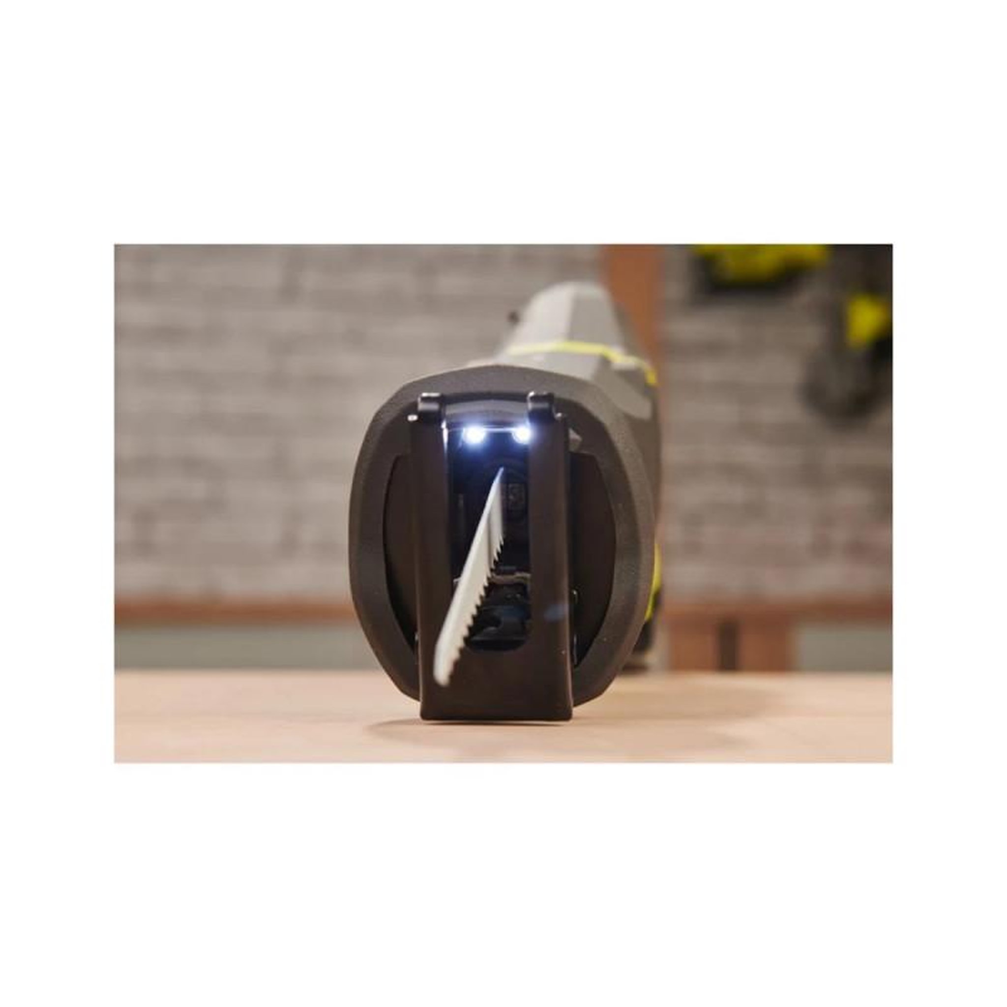Voir la diapositive 2 : Ryobi Scie sabre Brushless 18V RYOBI - Sans batterie ni chargeur - RRS18BL-0