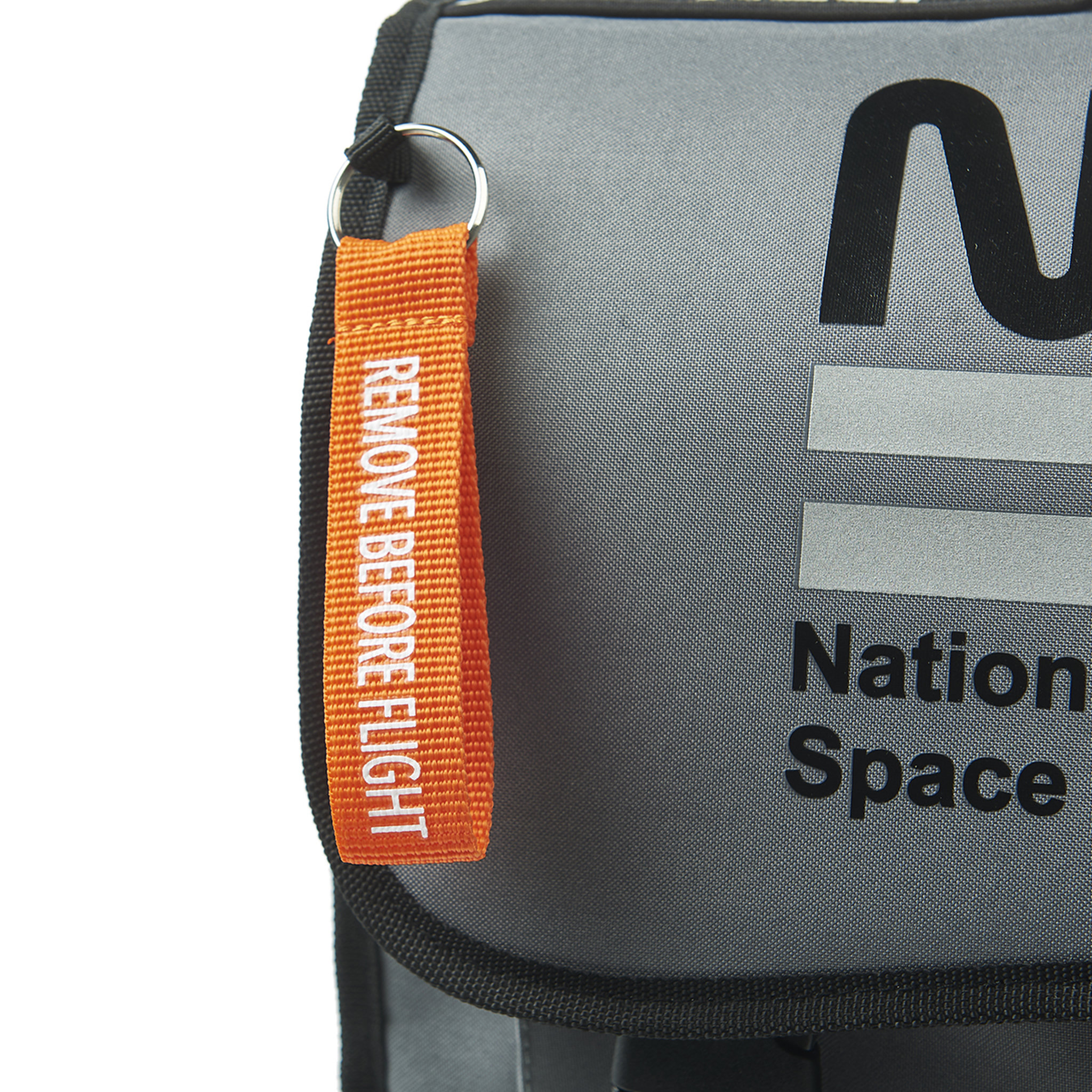 Voir la diapositive 6 : NASA Cartable 38 cm CP/CE1/CE2 gris NASA