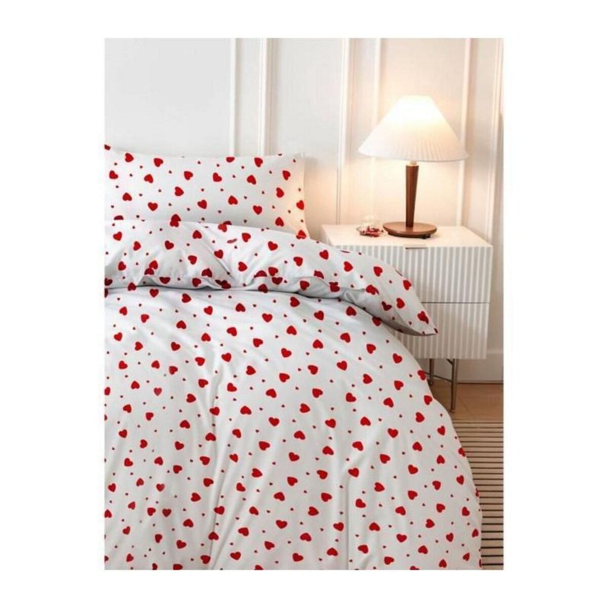 GENERIQUE Parure de lit - 1 housse de couette 220 x 240 cm + 2 taies d'oreiller 60 x 60 cm - 50% coton, 50% polyester - Rouge