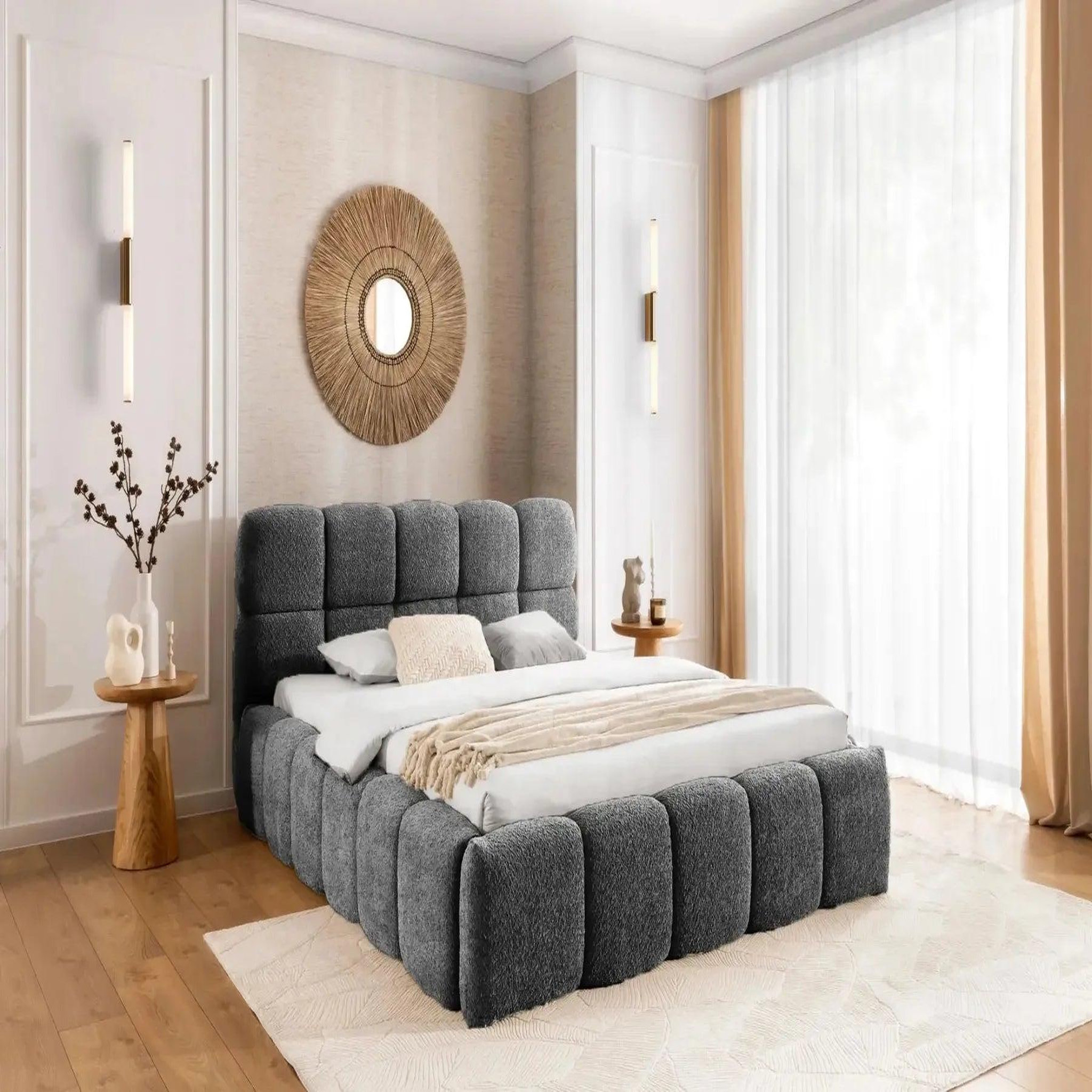 Voir la diapositive 2 : CASANOVA PARIS Elise - lit coffre tissu bouclette