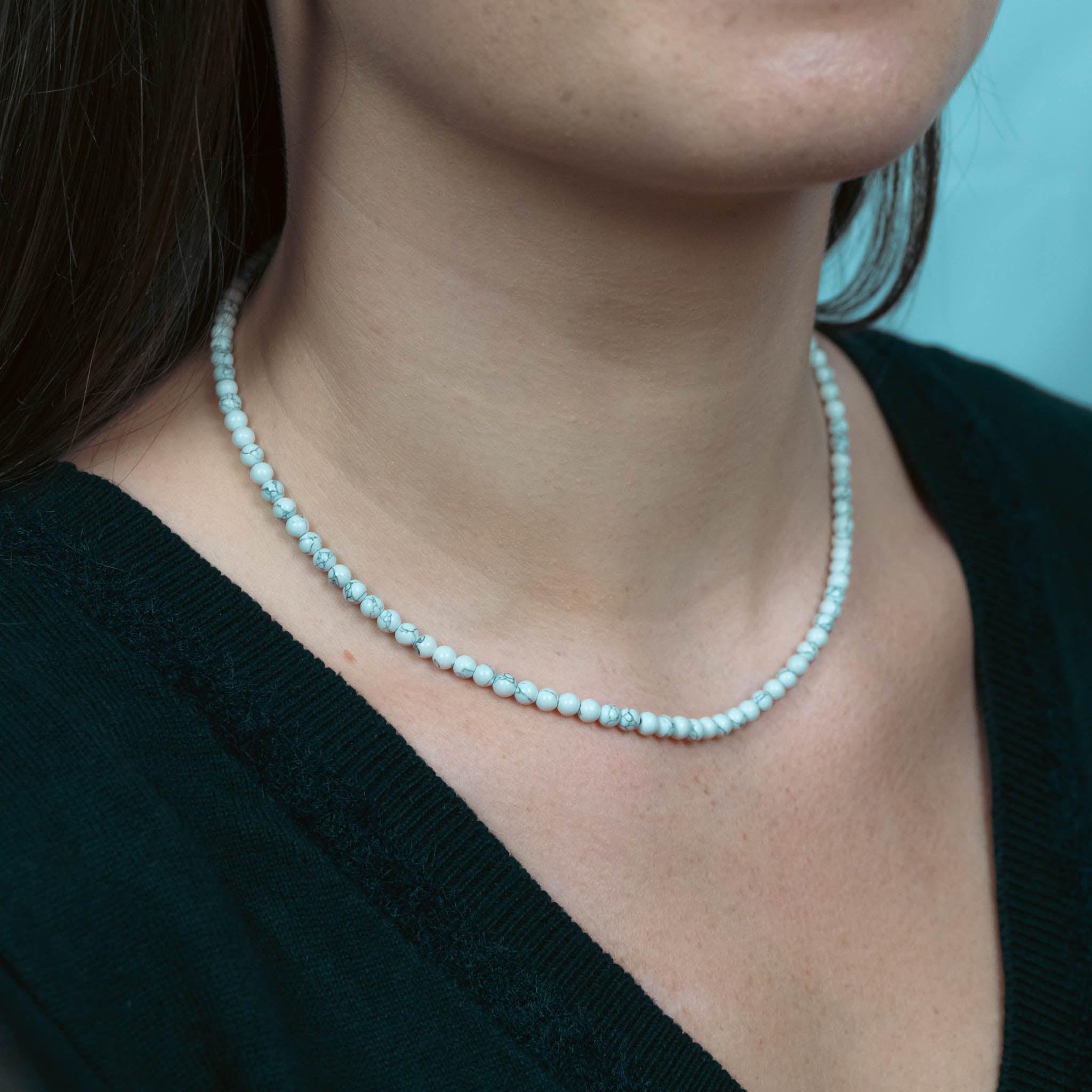 Voir la diapositive 2 : SLOYA Collier Serena en pierres Howlite