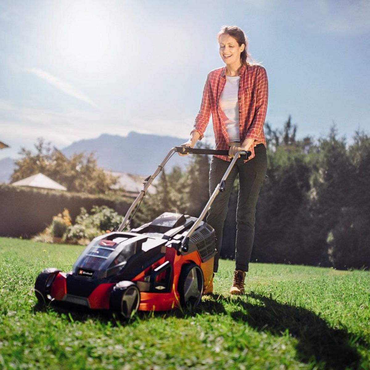 Einhell Tondeuse à gazon Lithium sur accu GE-CM 43 Li M