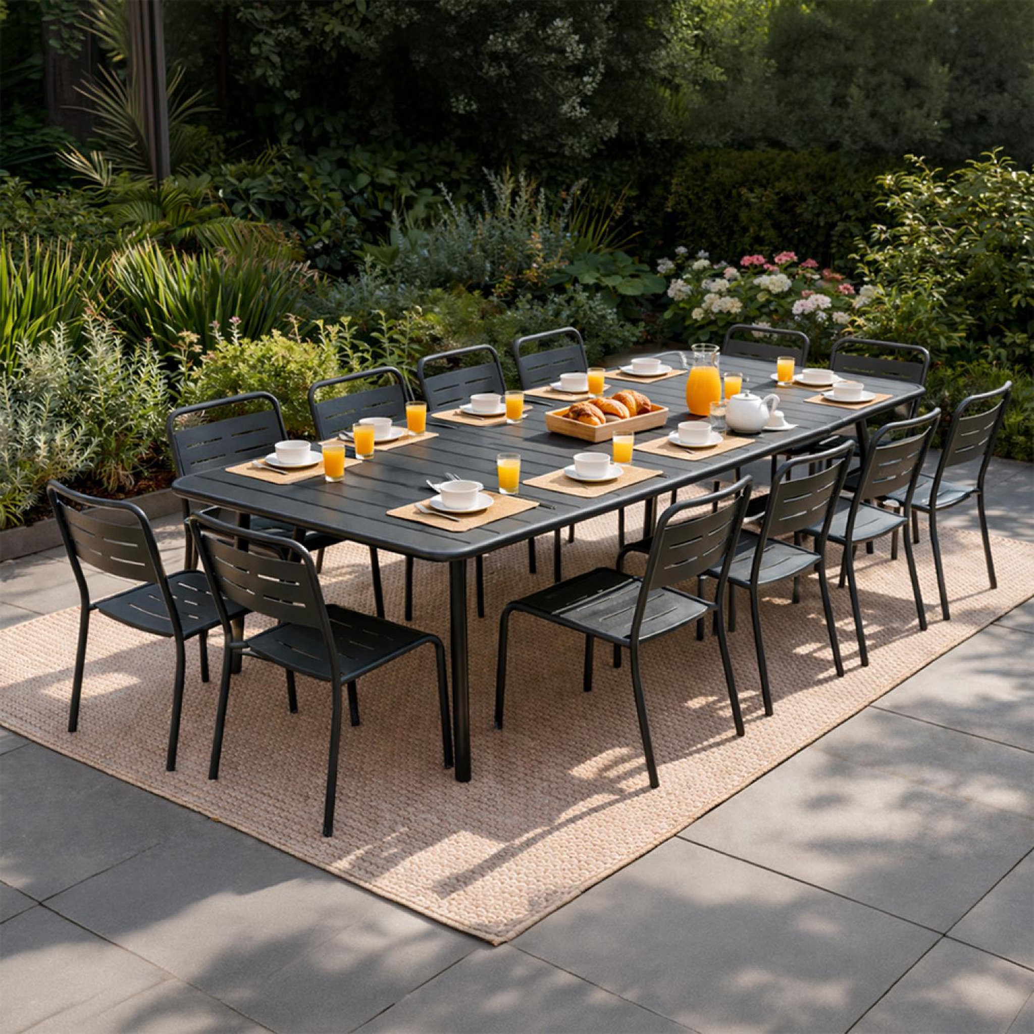 Voir la diapositive 6 : CONCEPT USINE Ensemble table de jardin 234 cm et 10 chaises bergame