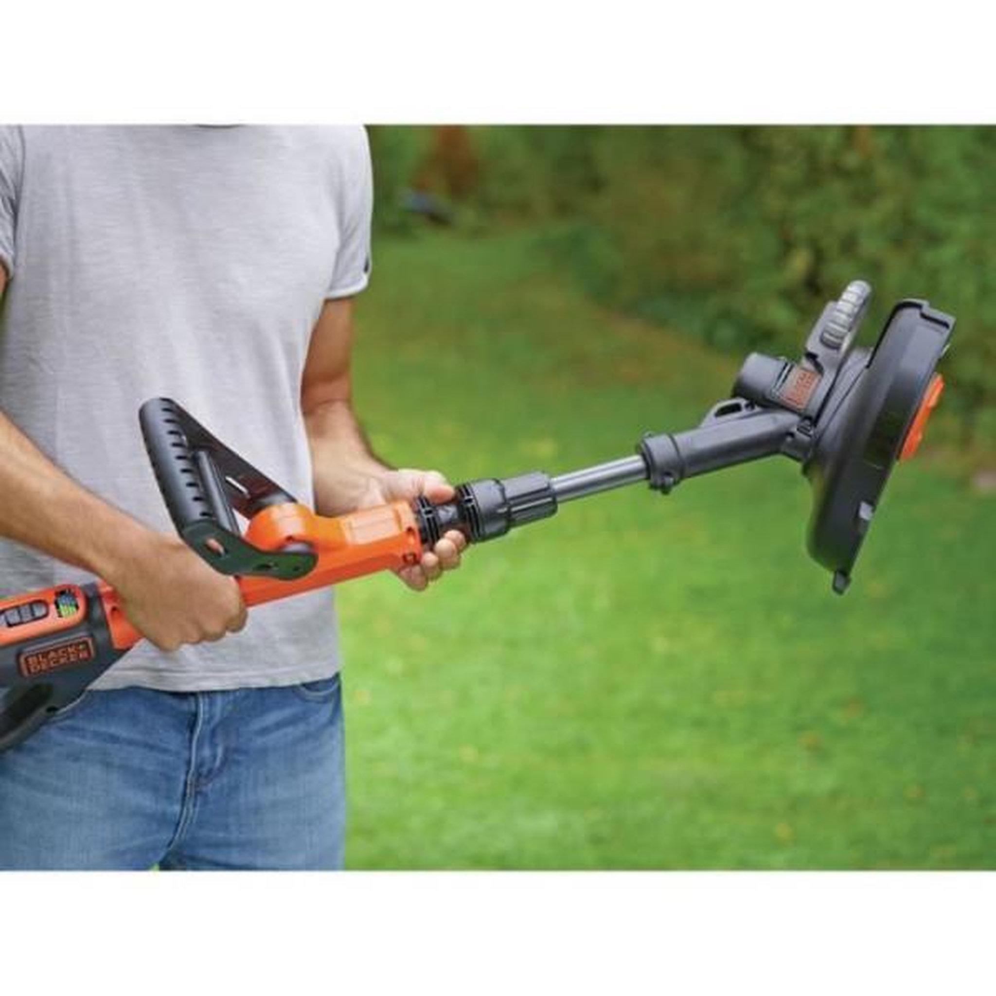 Voir la diapositive 6 : Black et Decker Coupe-bordure sans fil BLACK+DECKER STC1840EPC-QW - 18V - 30 cm