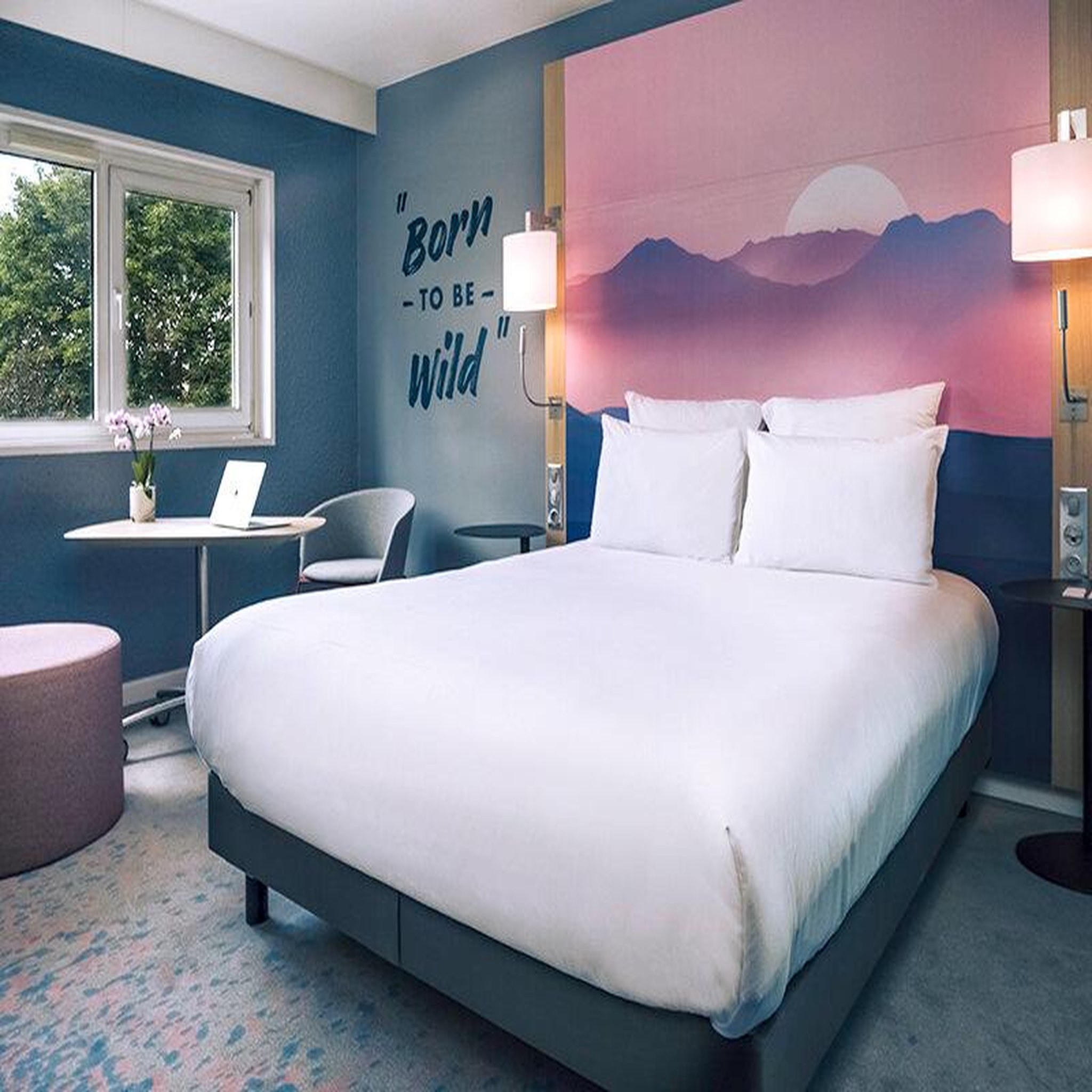 Voir la diapositive 2 : Smartbox Séjour de 2 jours en hôtel 4* mercure annemasse porte de genève avec cocktail - coffret cadeau séjour