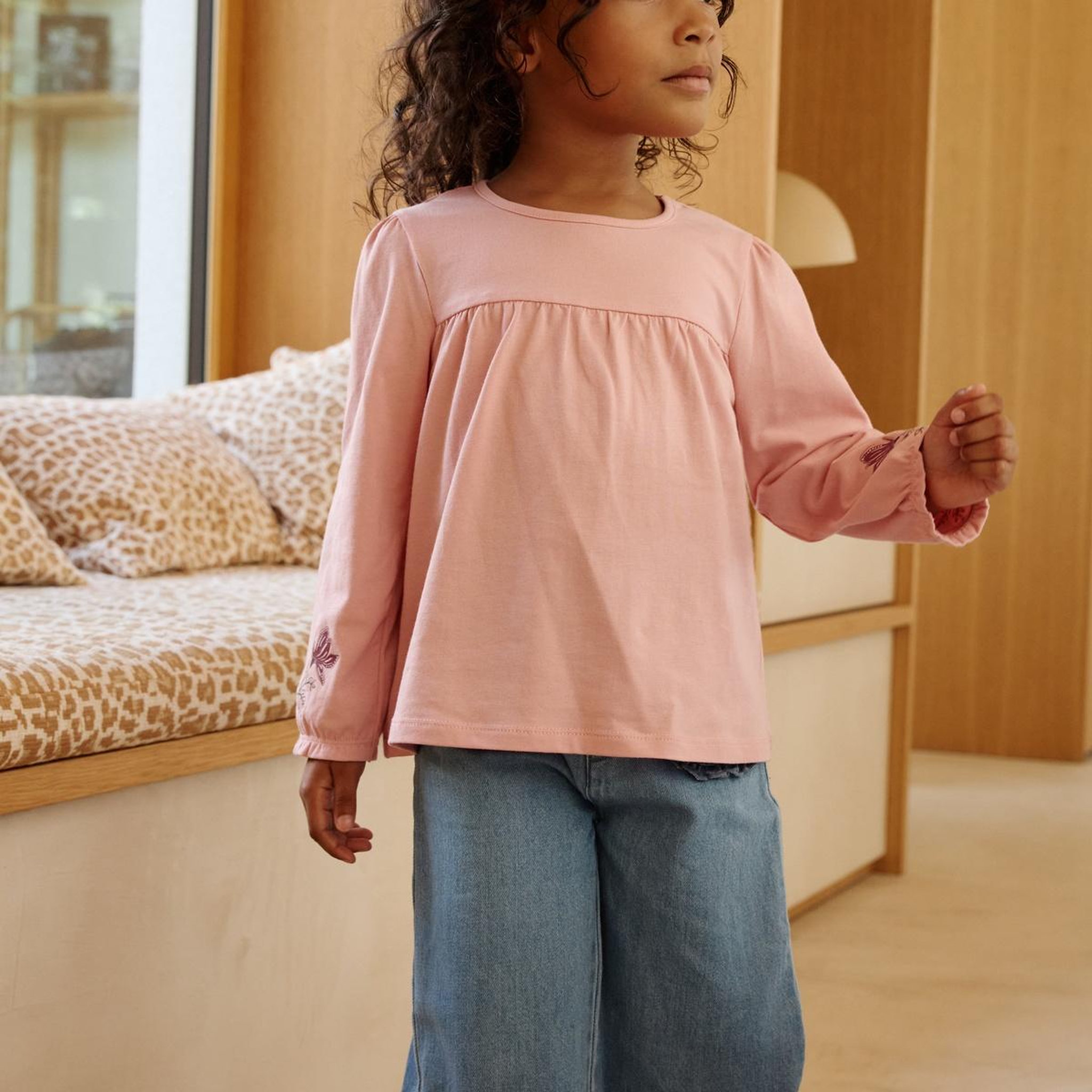 Voir la diapositive 4 : PETIT BEGUIN Lot de 2 t-shirts enfant manches longues Cléo