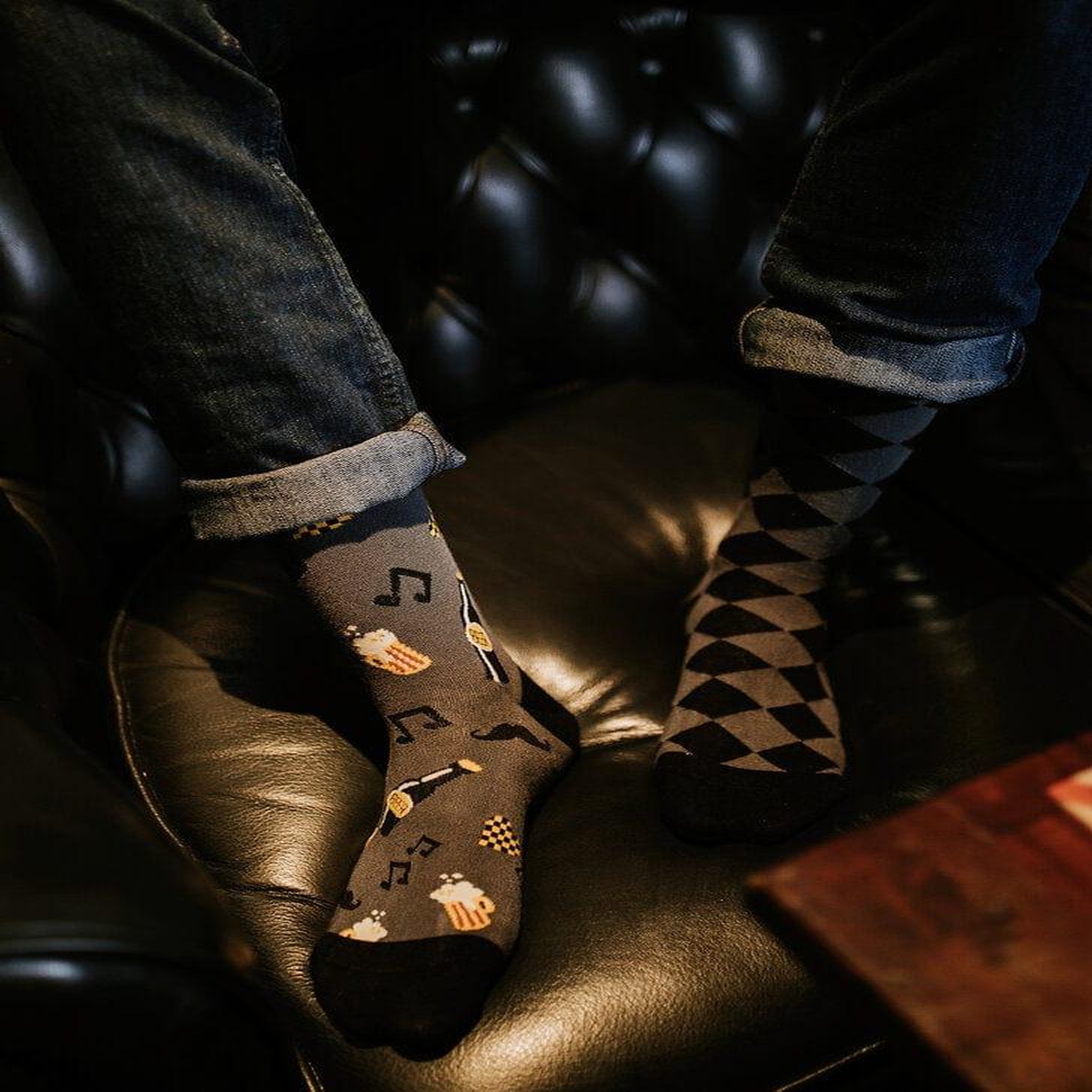 Voir la diapositive 4 : DEDOLES Chaussettes bambou fête de bière