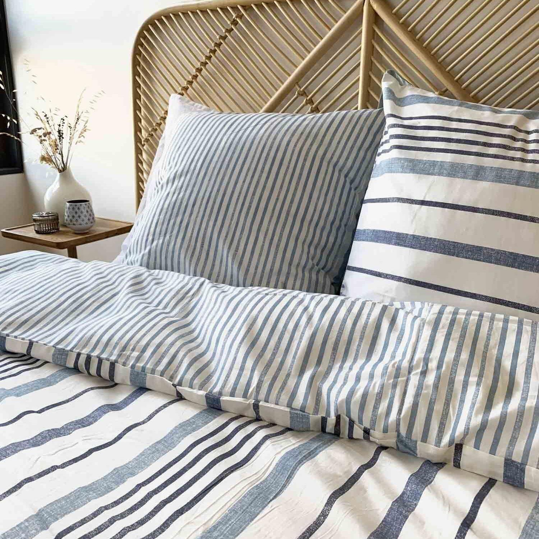 Voir la diapositive 1 : Home collection Parure housse de couette 100% coton lyocell 57fils calanque