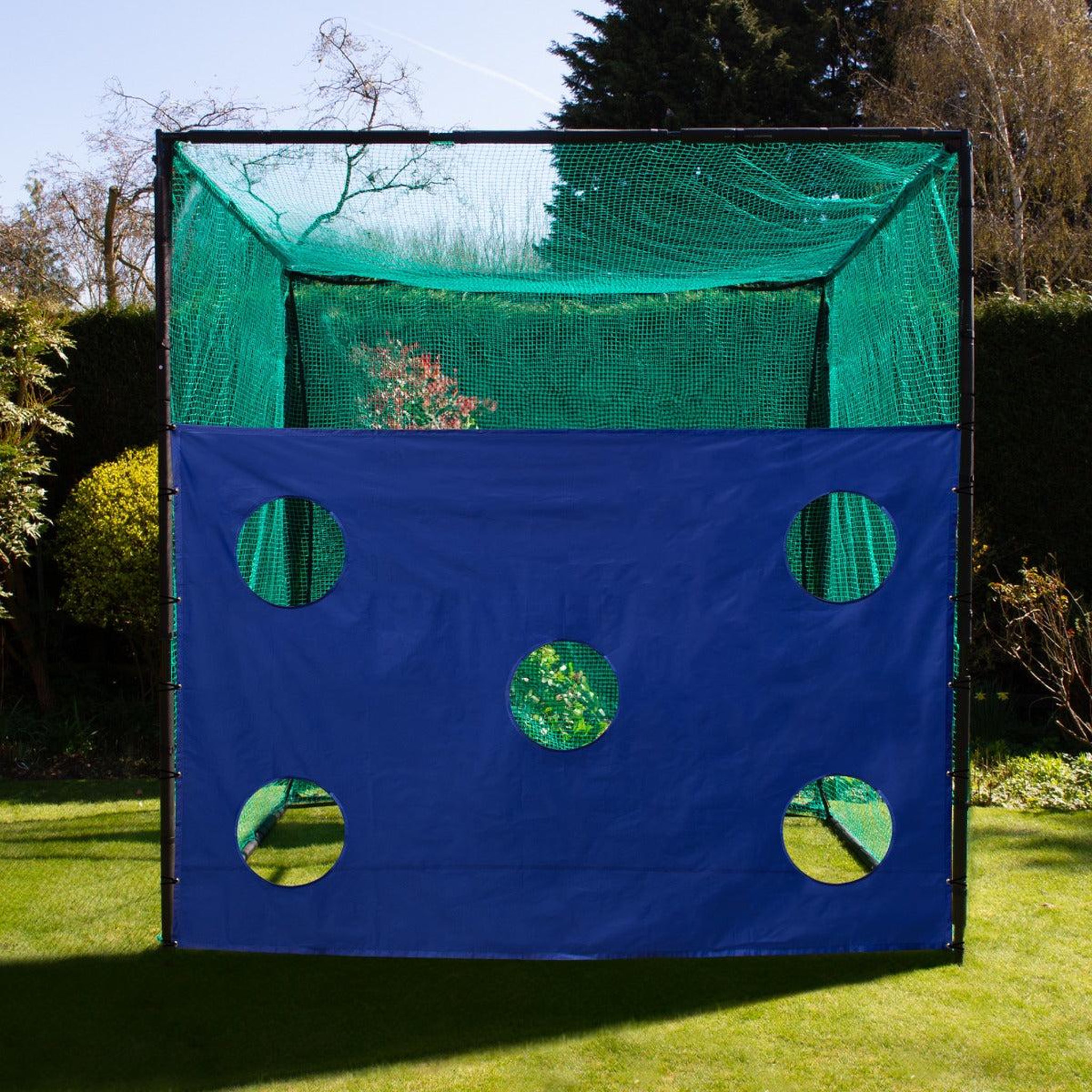 Voir la diapositive 2 : MONSTERSHOP Cible multi-trous pour l'entraînement de golf